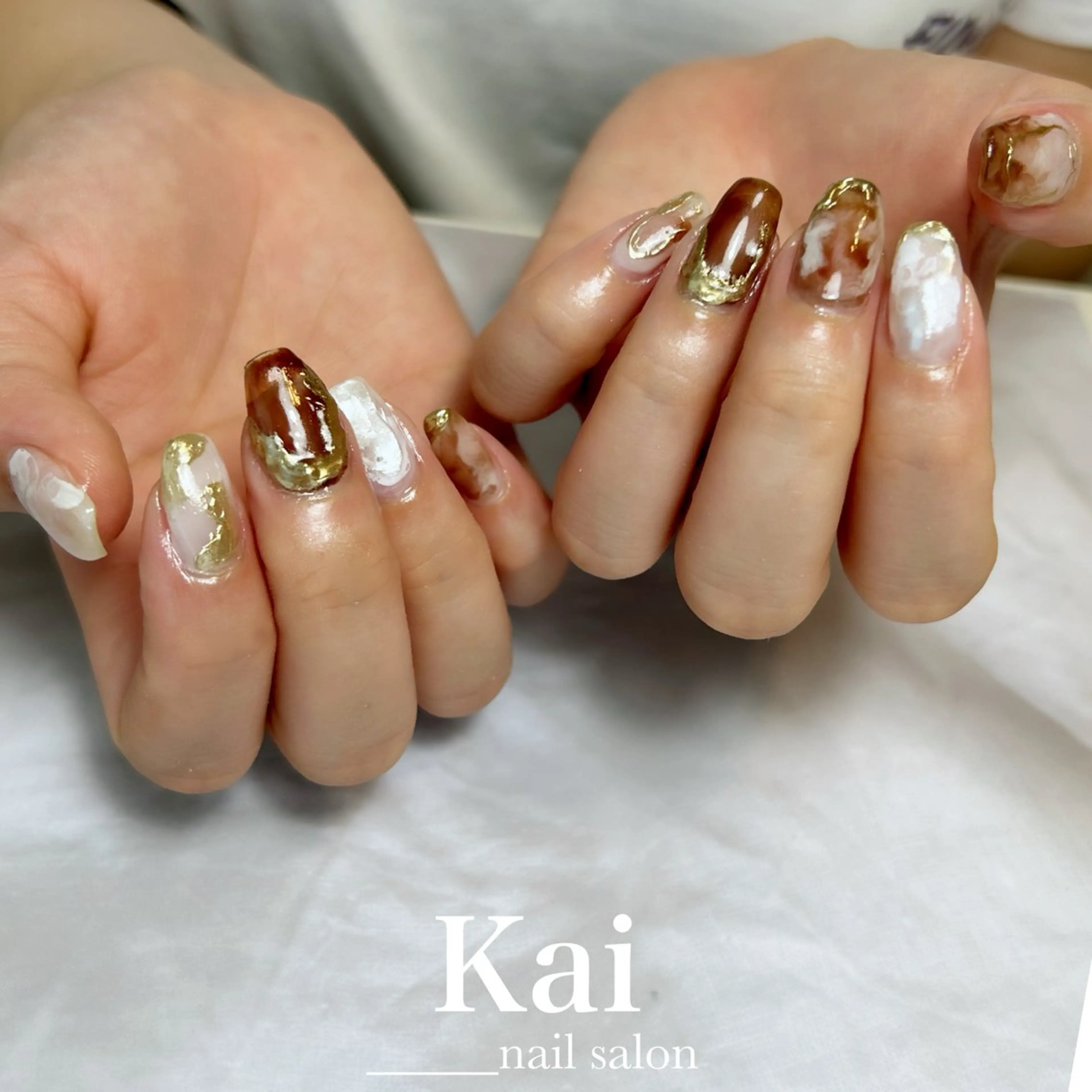 ネイル ブラウン ミラーネイル 持ち込み ニュアンスネイル ホワイト ハンドネイル Kai  nail Mayukoのネイルデザイン
