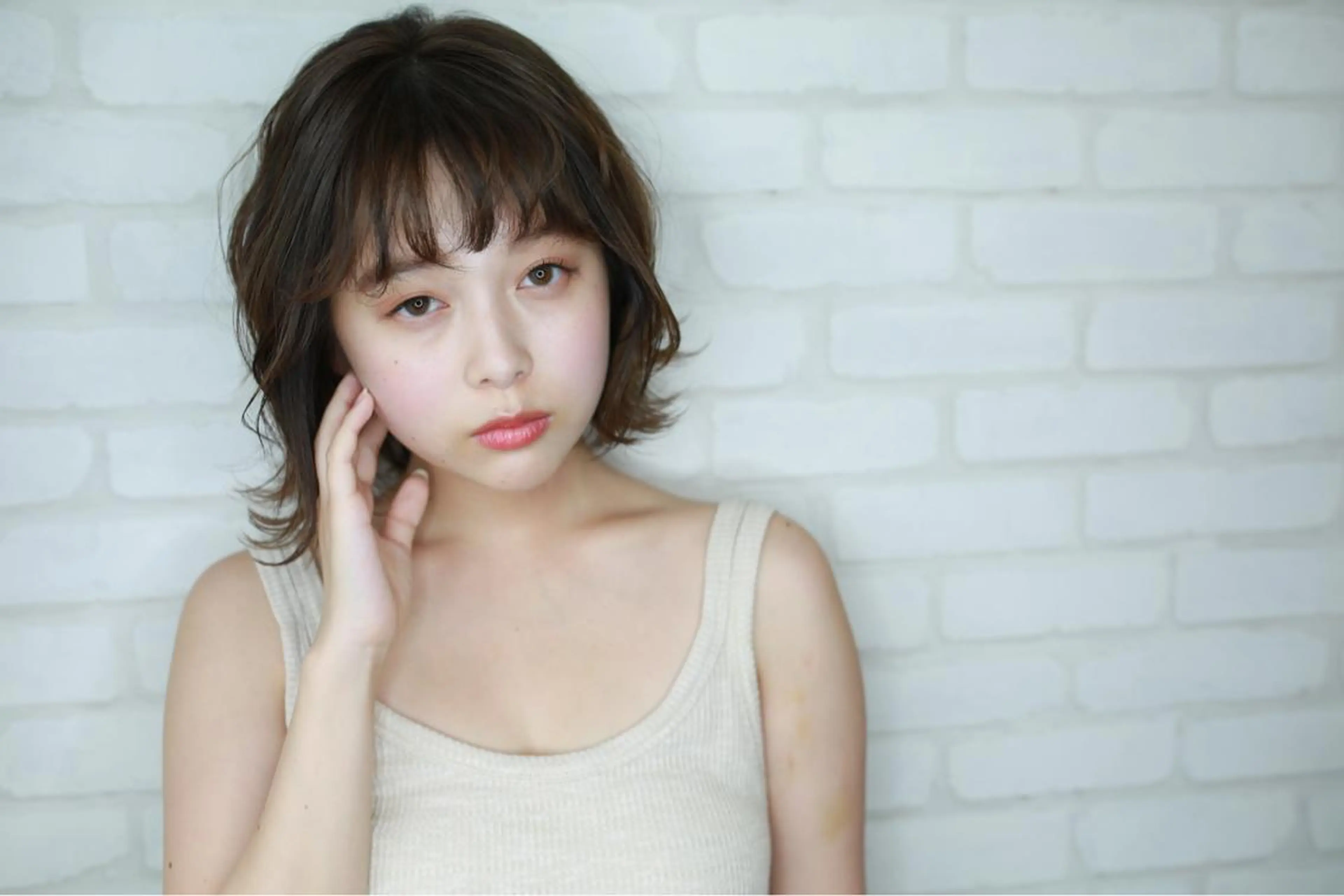 ミディアム カラー パーマ ヘアアレンジ メンズ キッズ ネイル マツエク・マツパ カット ヘアカラー トリートメント ヘッドスパ premier modelsのヘアスタイル