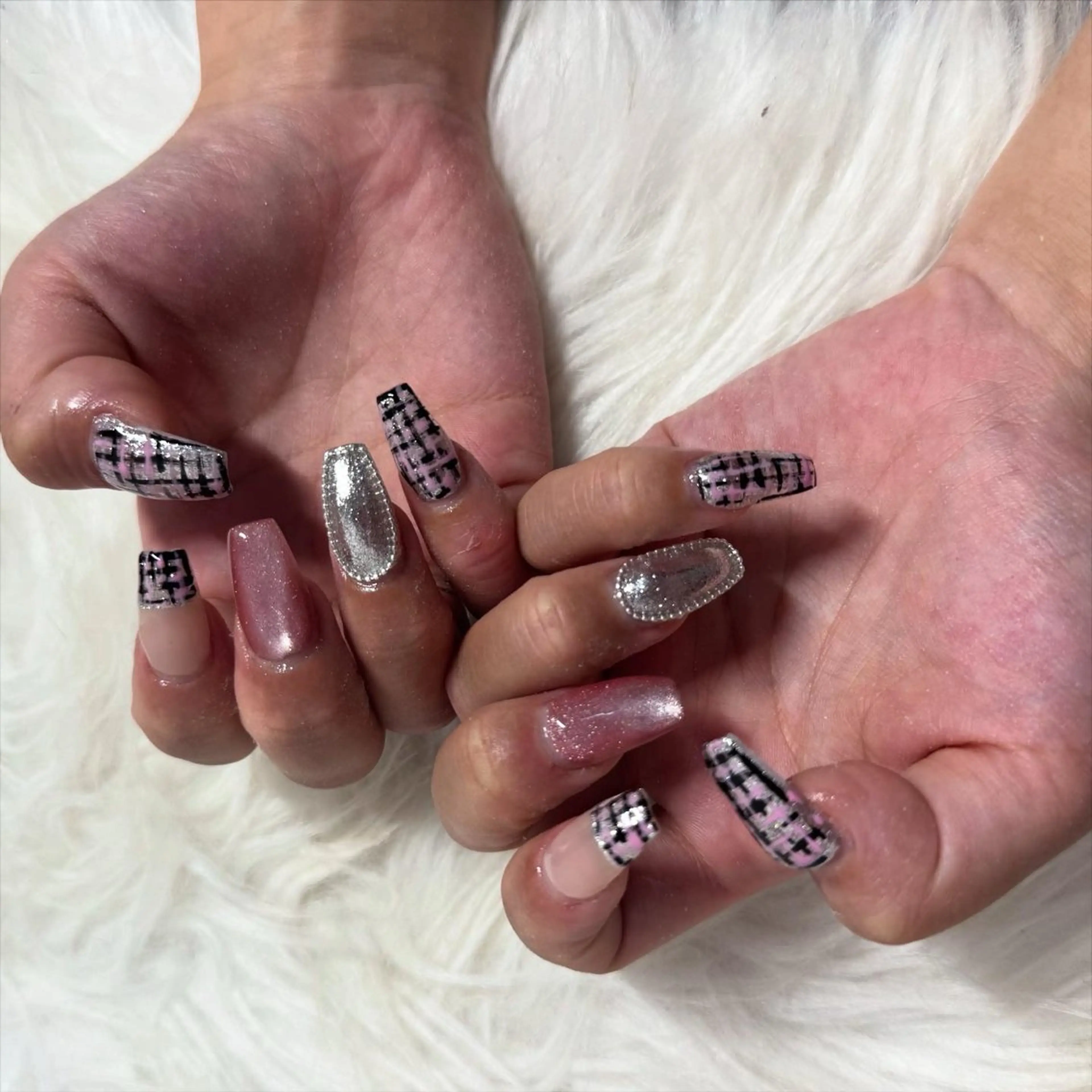 ミディアム ハンドネイル mao .のネイルデザイン