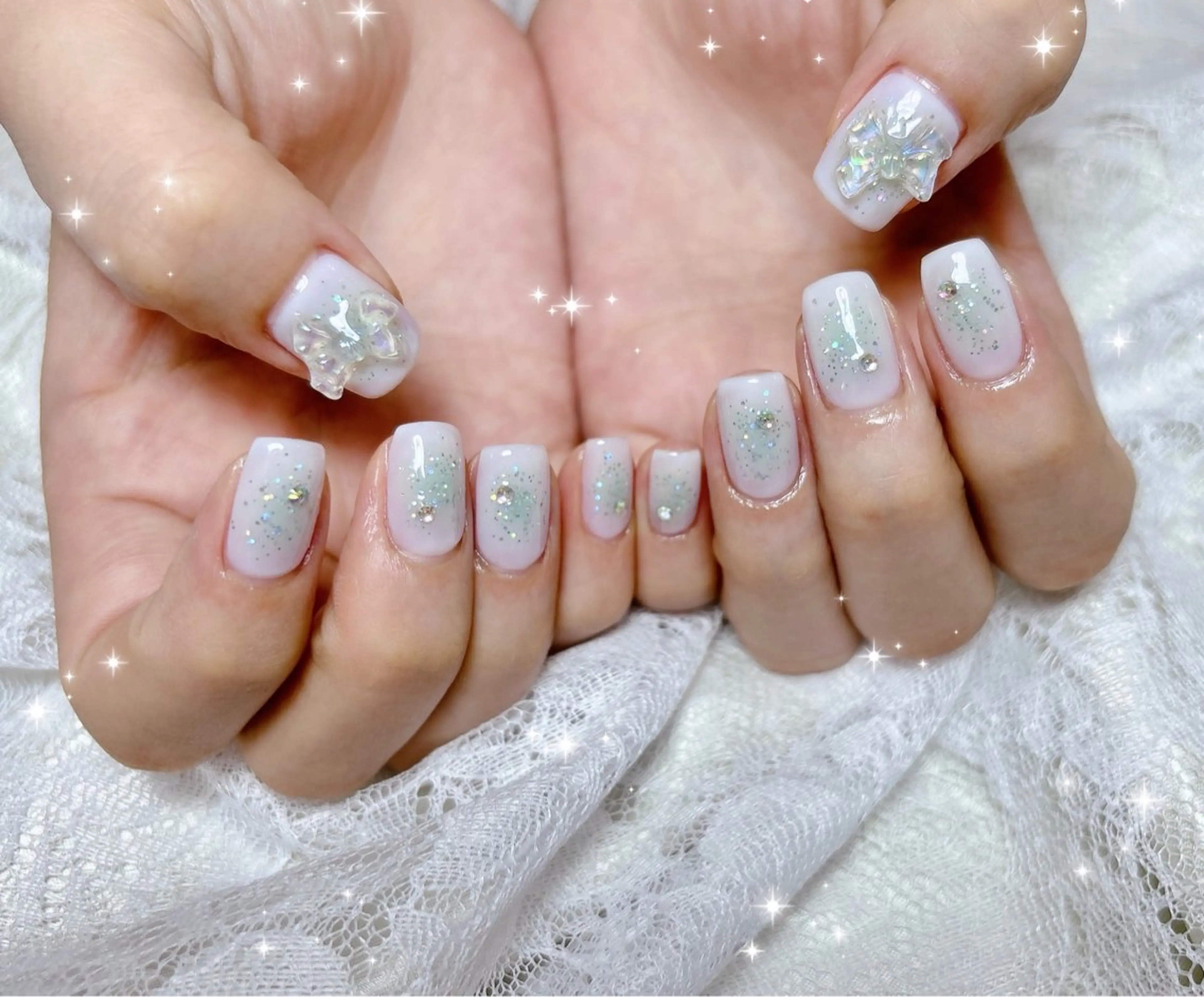 ネイル チークネイル キラキラネイル ハンドネイル FLARE NAIL フレアネイルのネイルデザイン