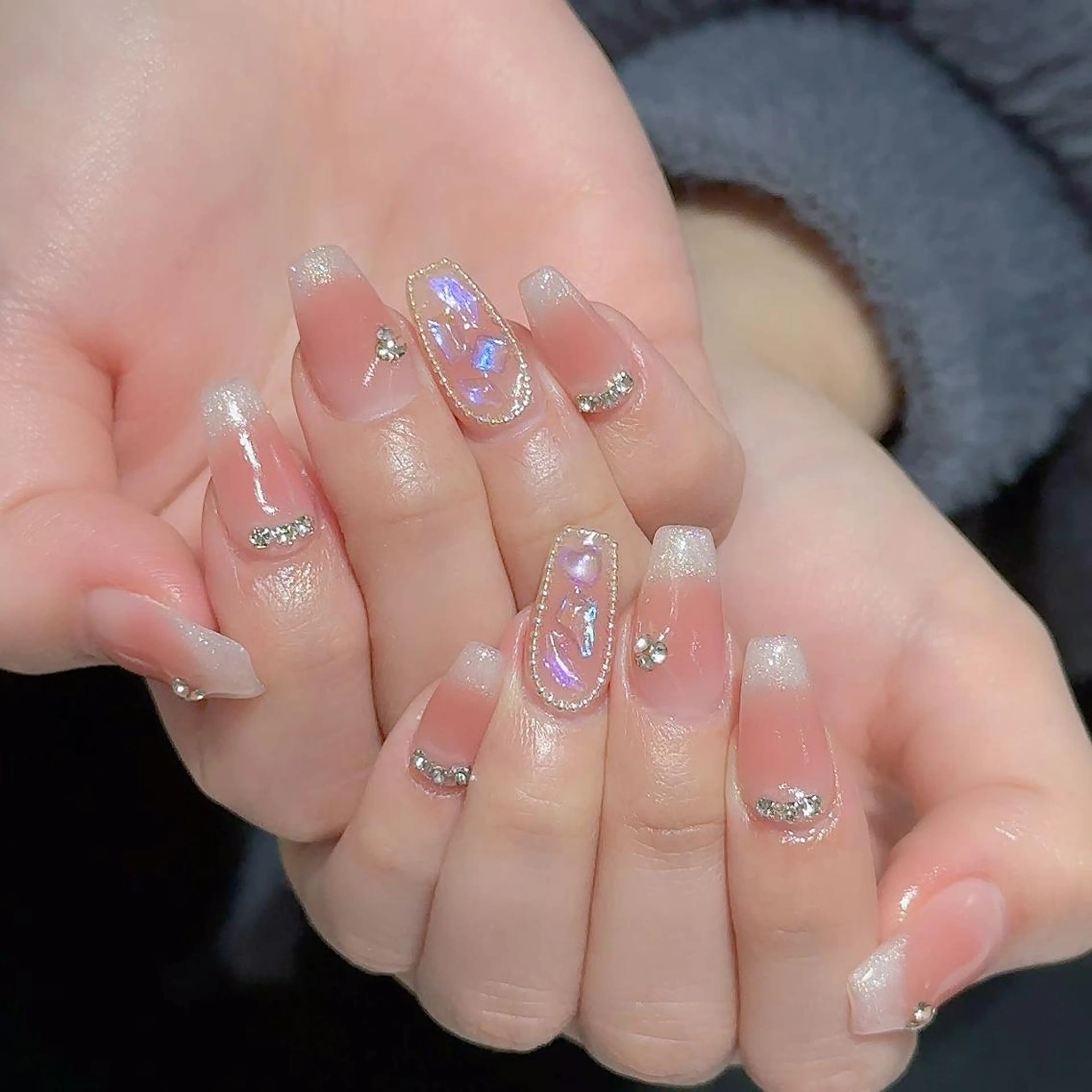 ネイル ハンドネイル Queens ciciのネイルデザイン