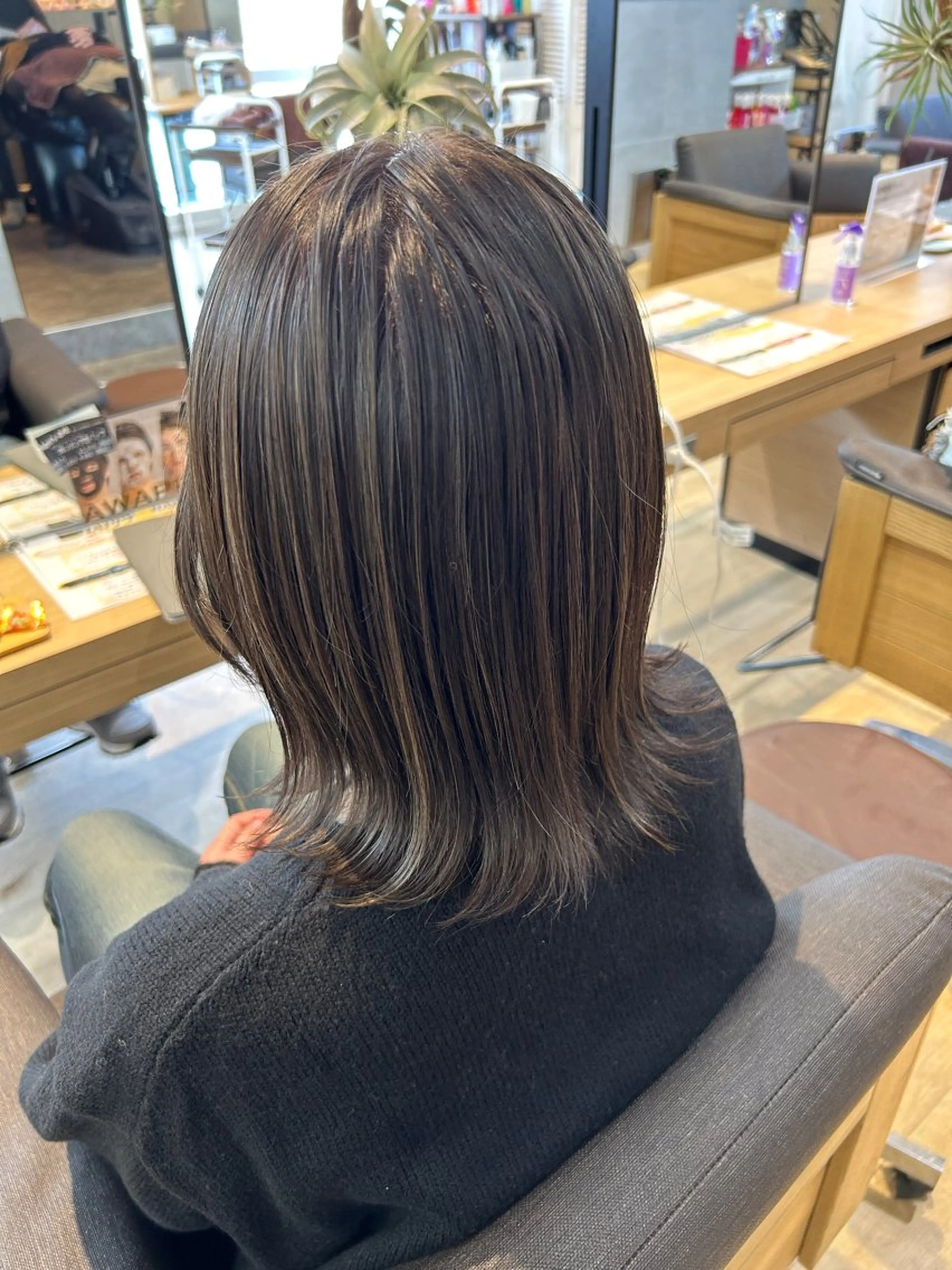 ショート カラー ヘアカラー トリートメント 美髪形成!色素改善! 秋田 和輝のヘアスタイル