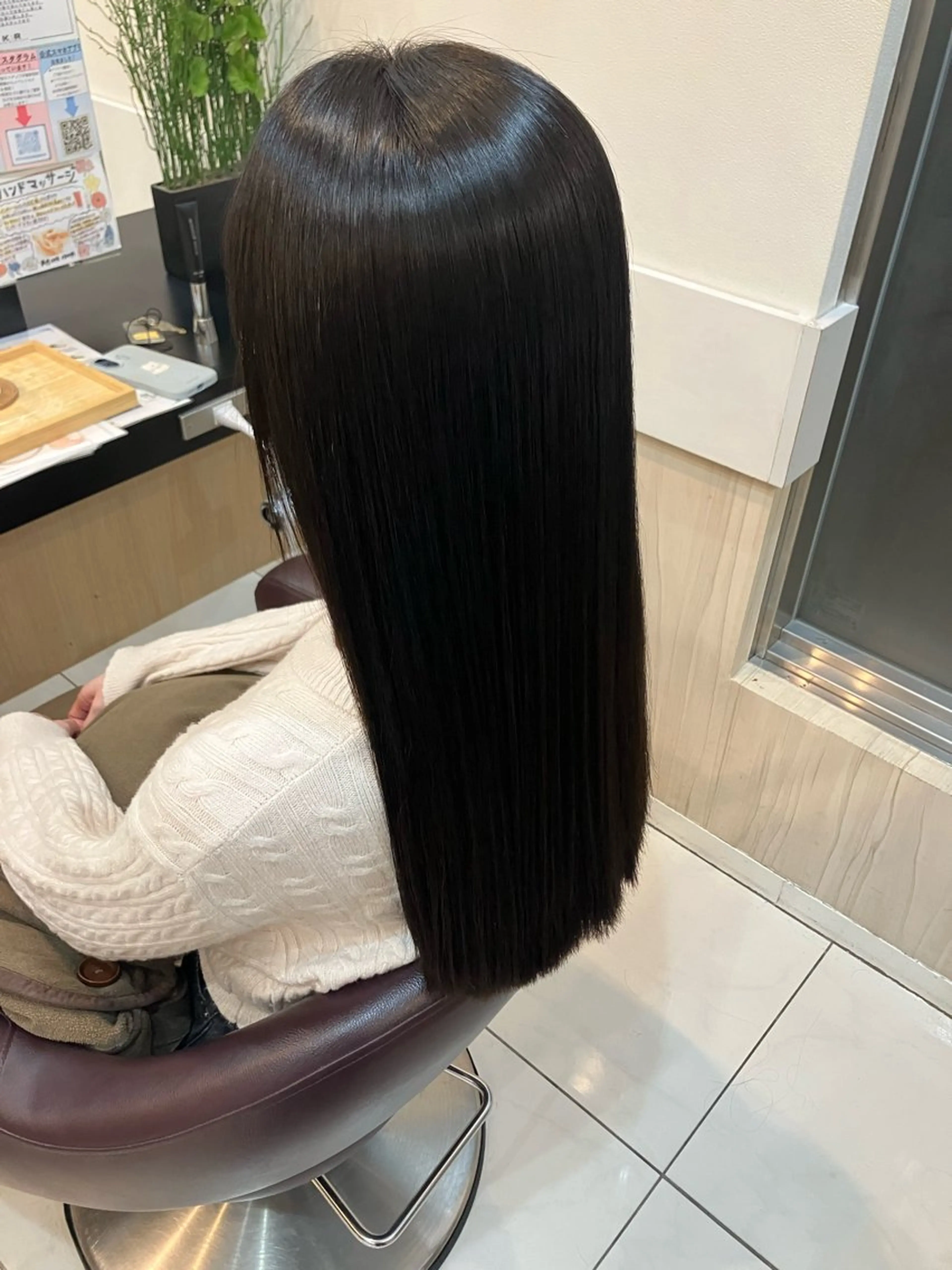 ロング yukari 艶髪ヘアのヘアスタイル