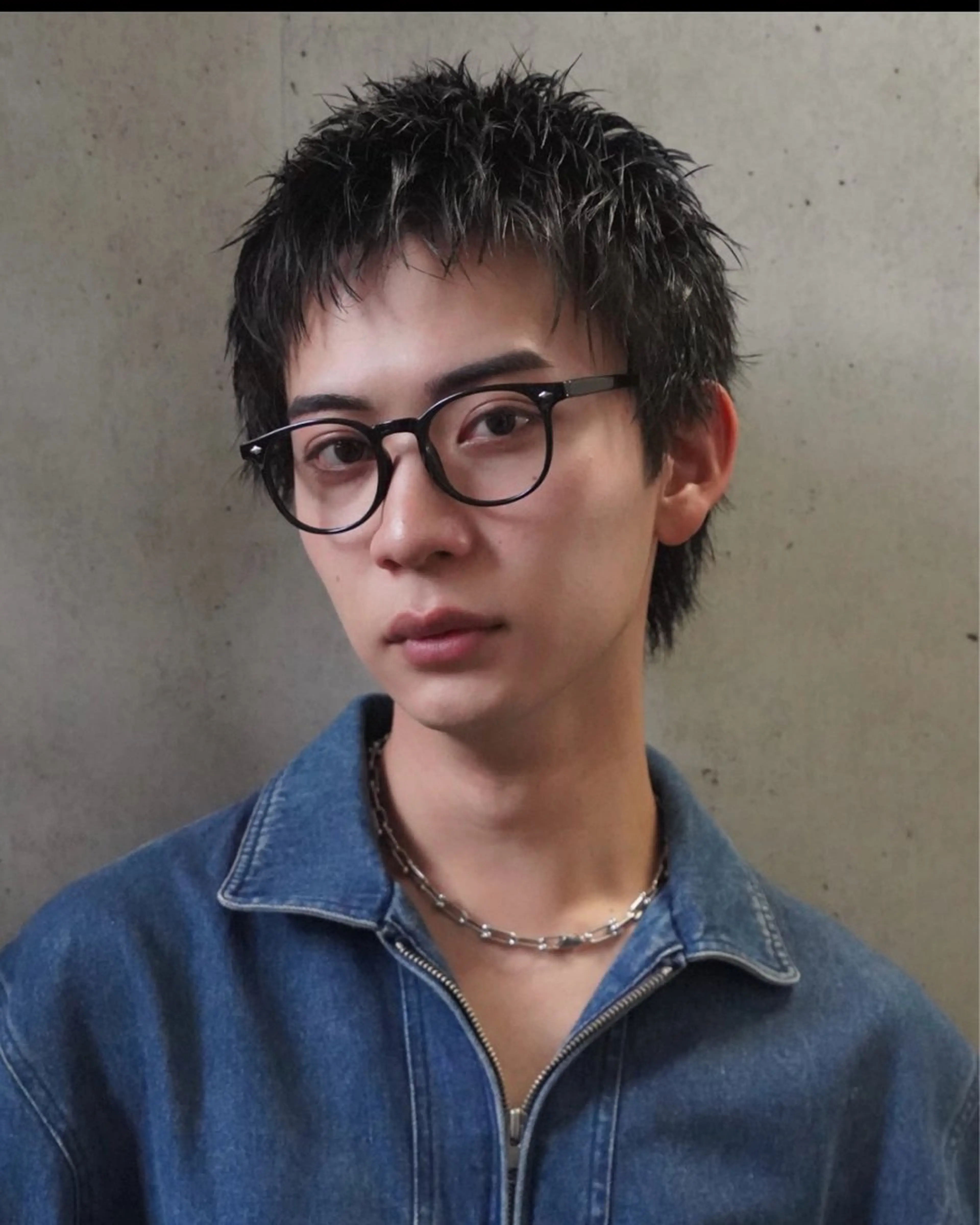 ショート メンズ メンズハイトーン メンズパーマ メンズショート スパイキーショート ショートヘア カット トリートメント スパイキーショート メンズ特化/鈴木美璃のヘアスタイル