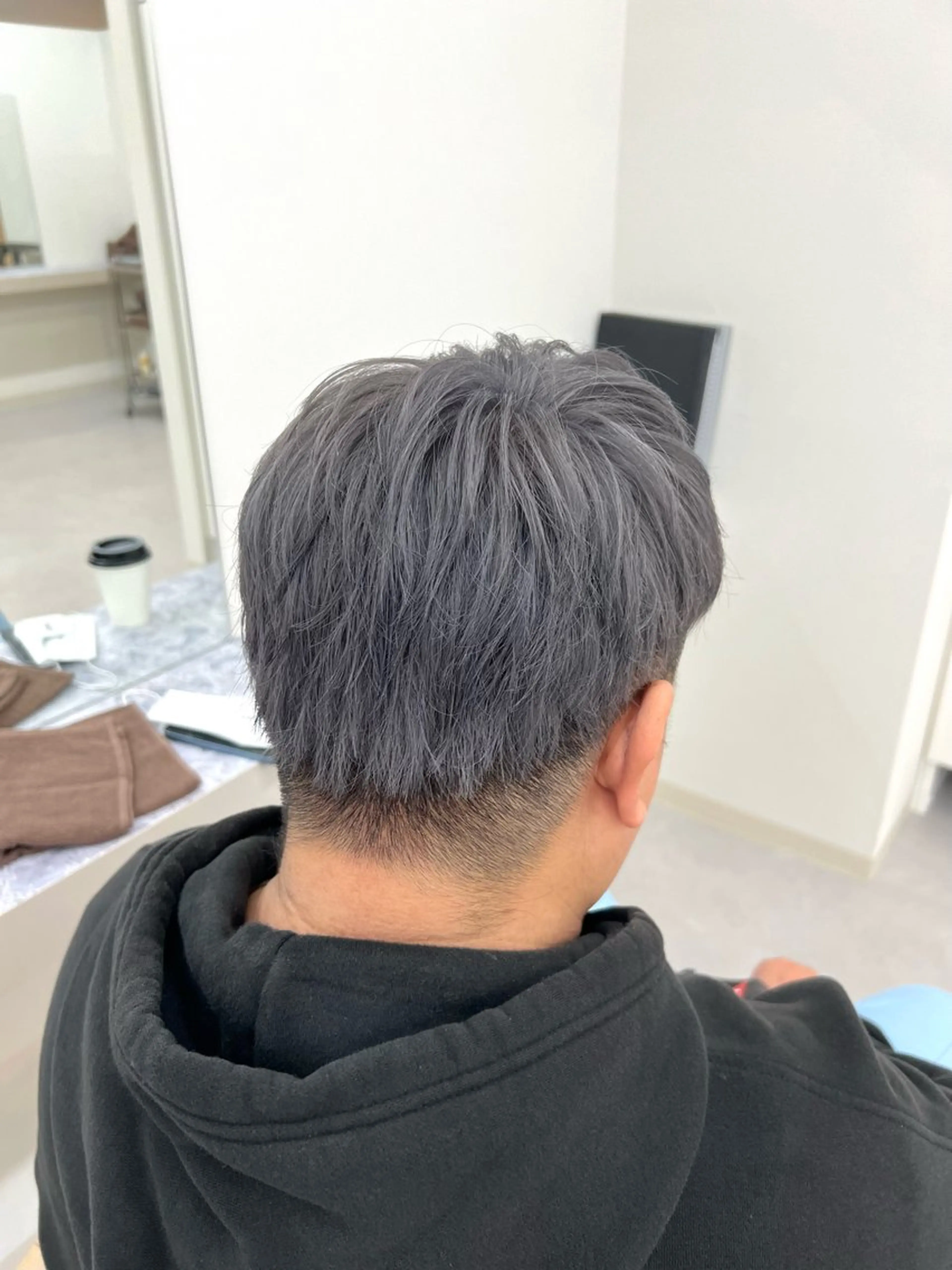 ショート カラー メンズ メンズブリーチ アッシュ ブリーチ ケアブリーチ シルバー ブリーチカラー🦋‪ 田中さくらのヘアスタイル