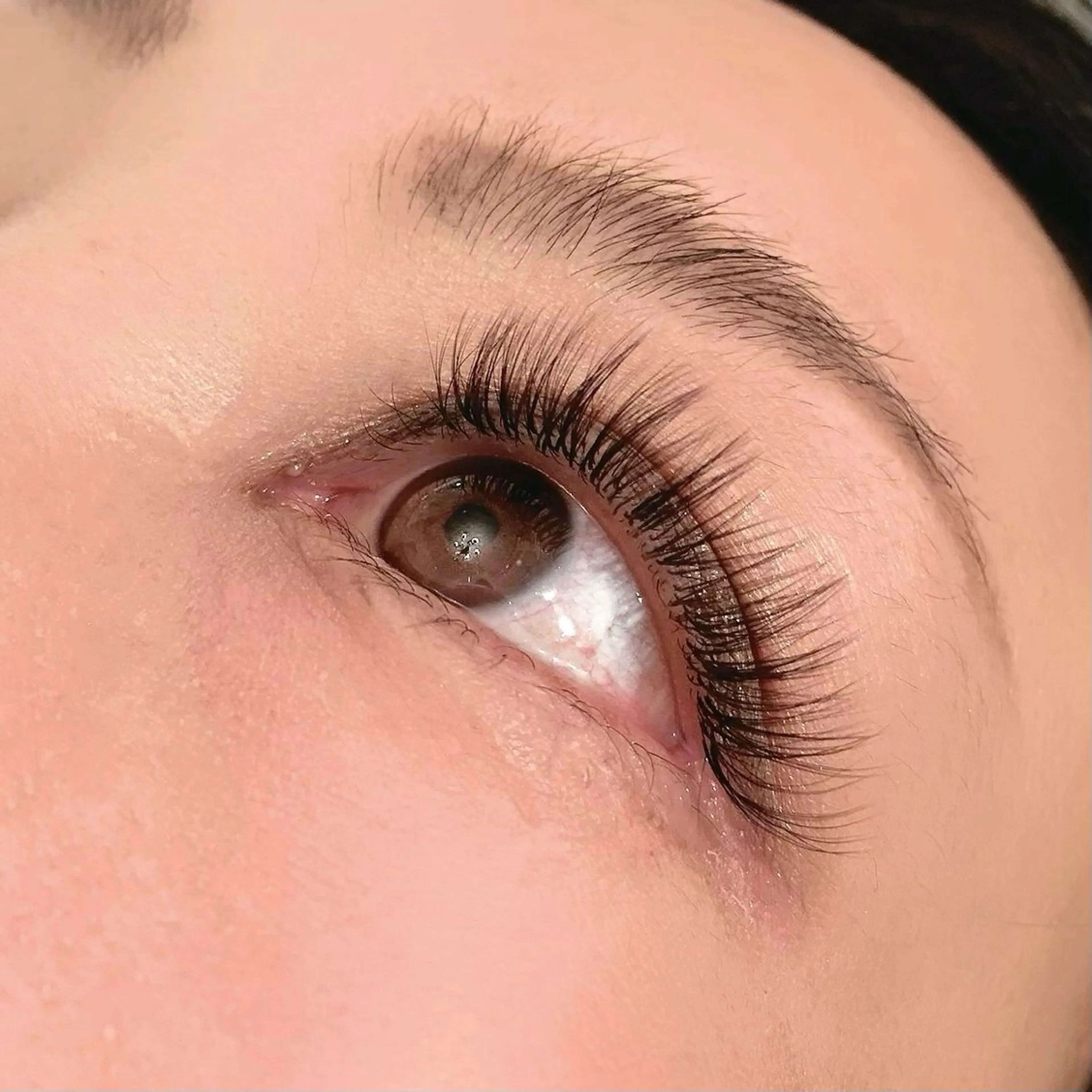 マツエク・マツパ ボリュームラッシュ マツエク 玉木 愛の眉毛・アイブロウイメージ