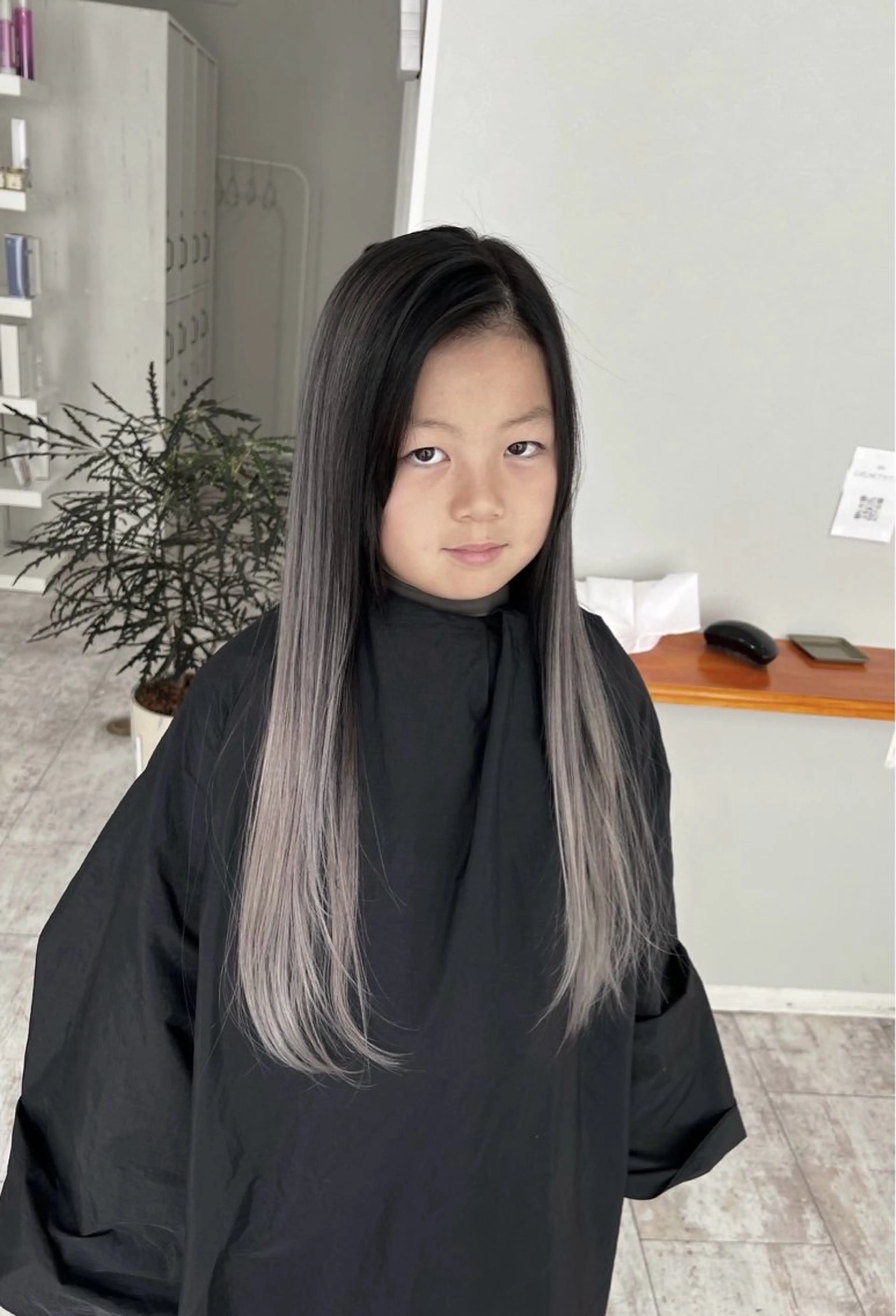 ロング カラー バレイヤージュ グレージュ レイヤーカット ヘアカラー トリートメント ROBIN所属・指名数No.1 /NAOYAのヘアスタイル