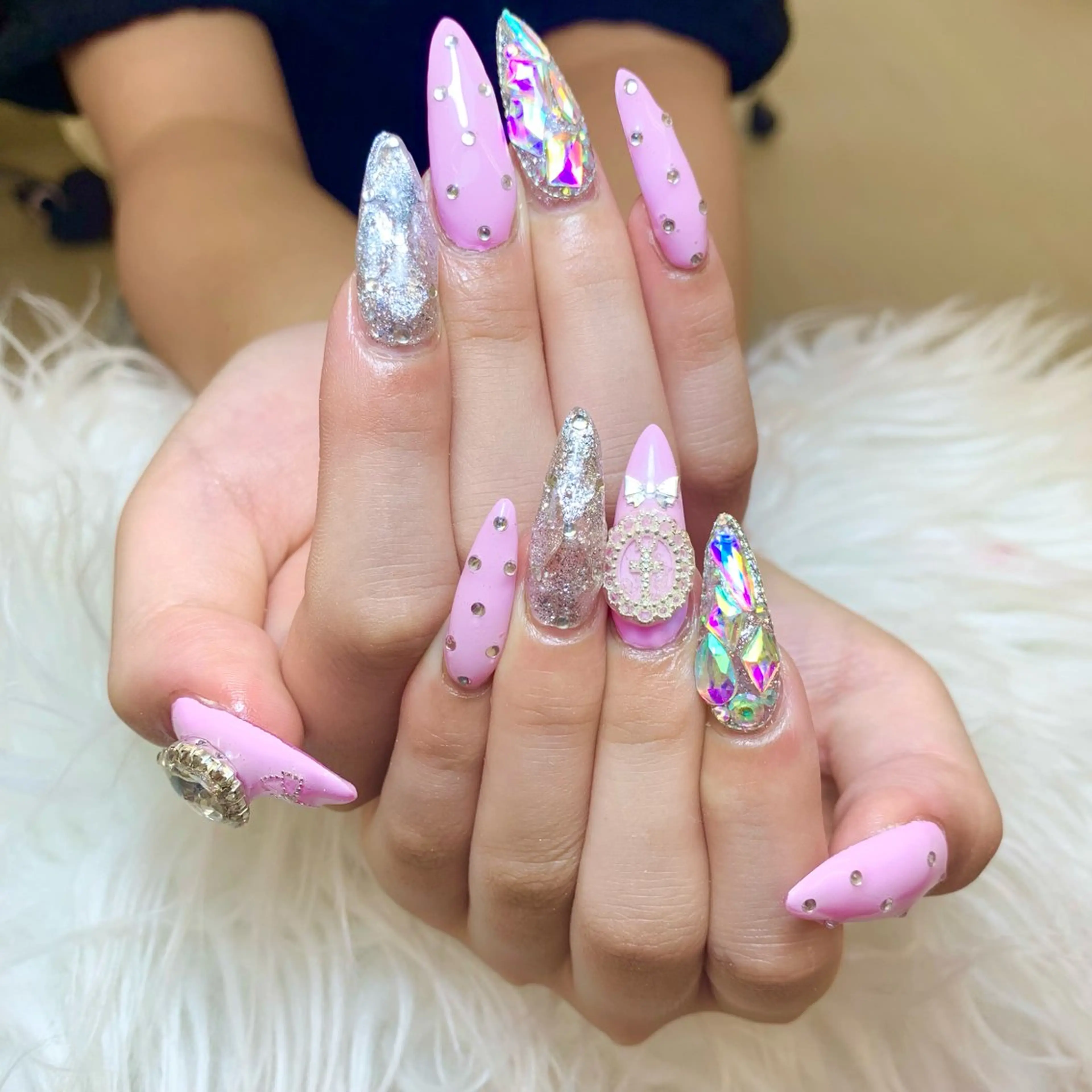 ネイル チークネイル 長さ出し フットネイル マグネットネイル 持ち込み ハンドネイル ANH NAIL ゴテゴテ専門店💎のネイルデザイン