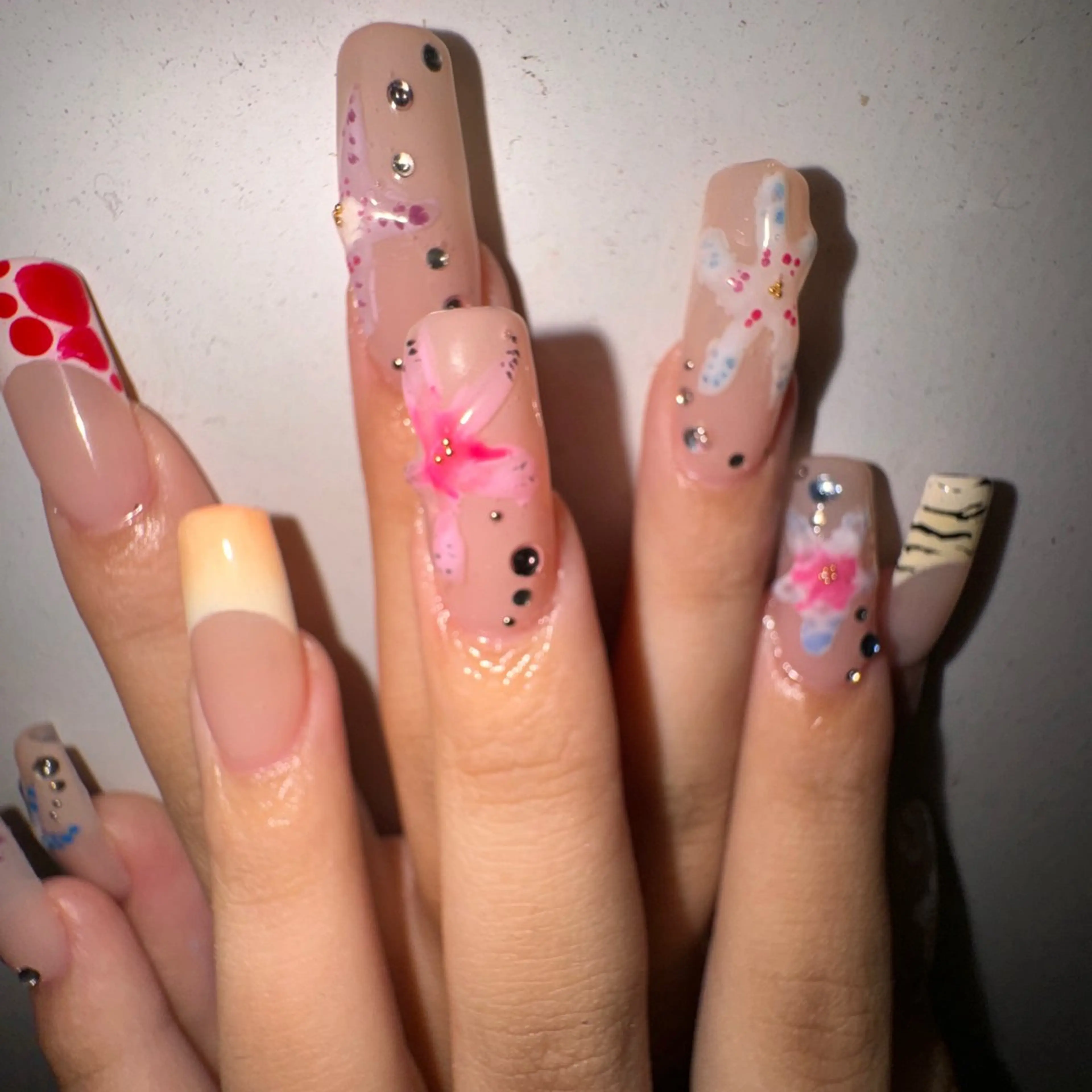 ネイル WOLTOKYO渋谷 YUURIのネイルデザイン