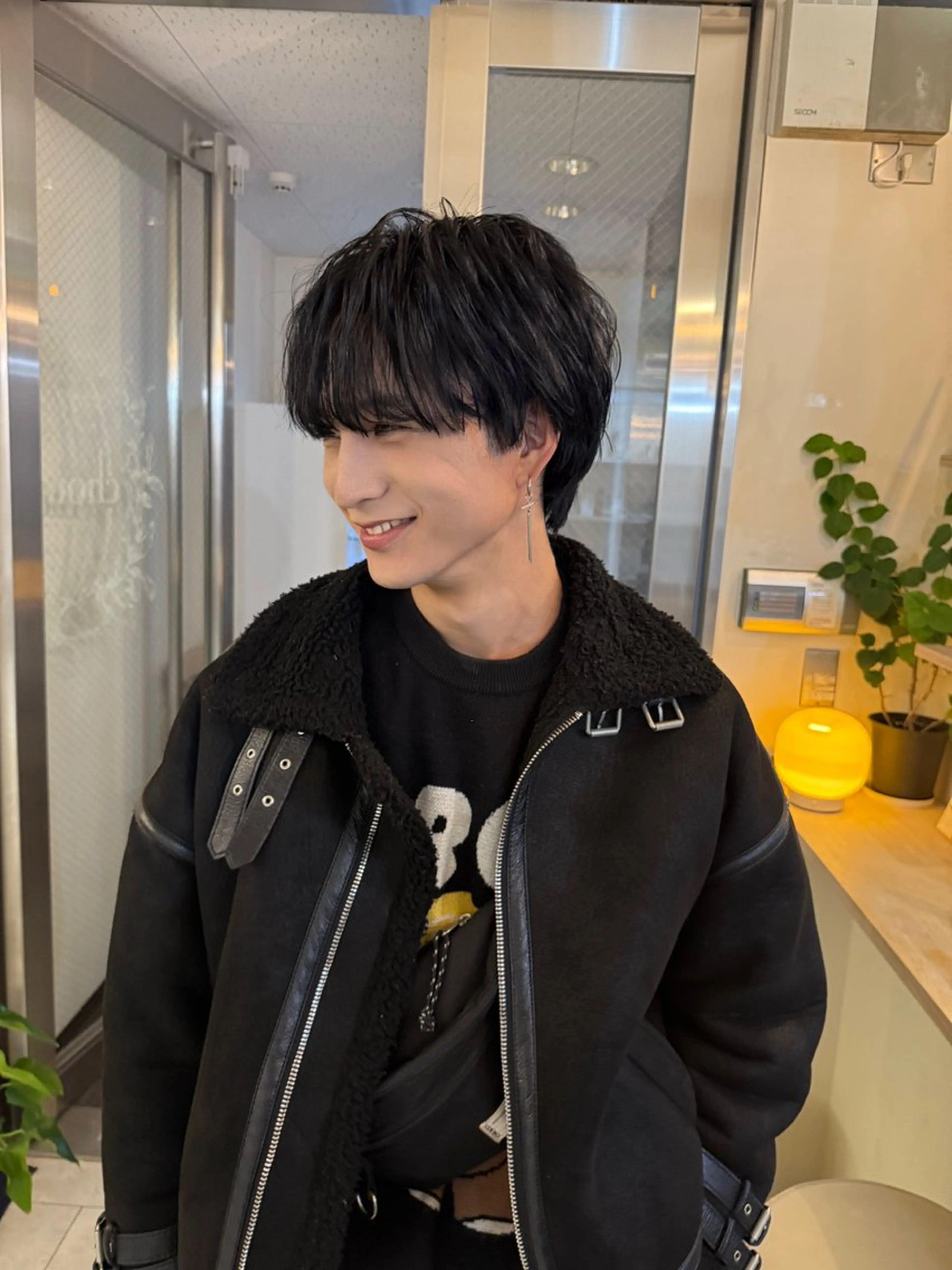 ショート カット ヘアカラー Maho/海外 レイヤー/ハイトーンのヘアスタイル