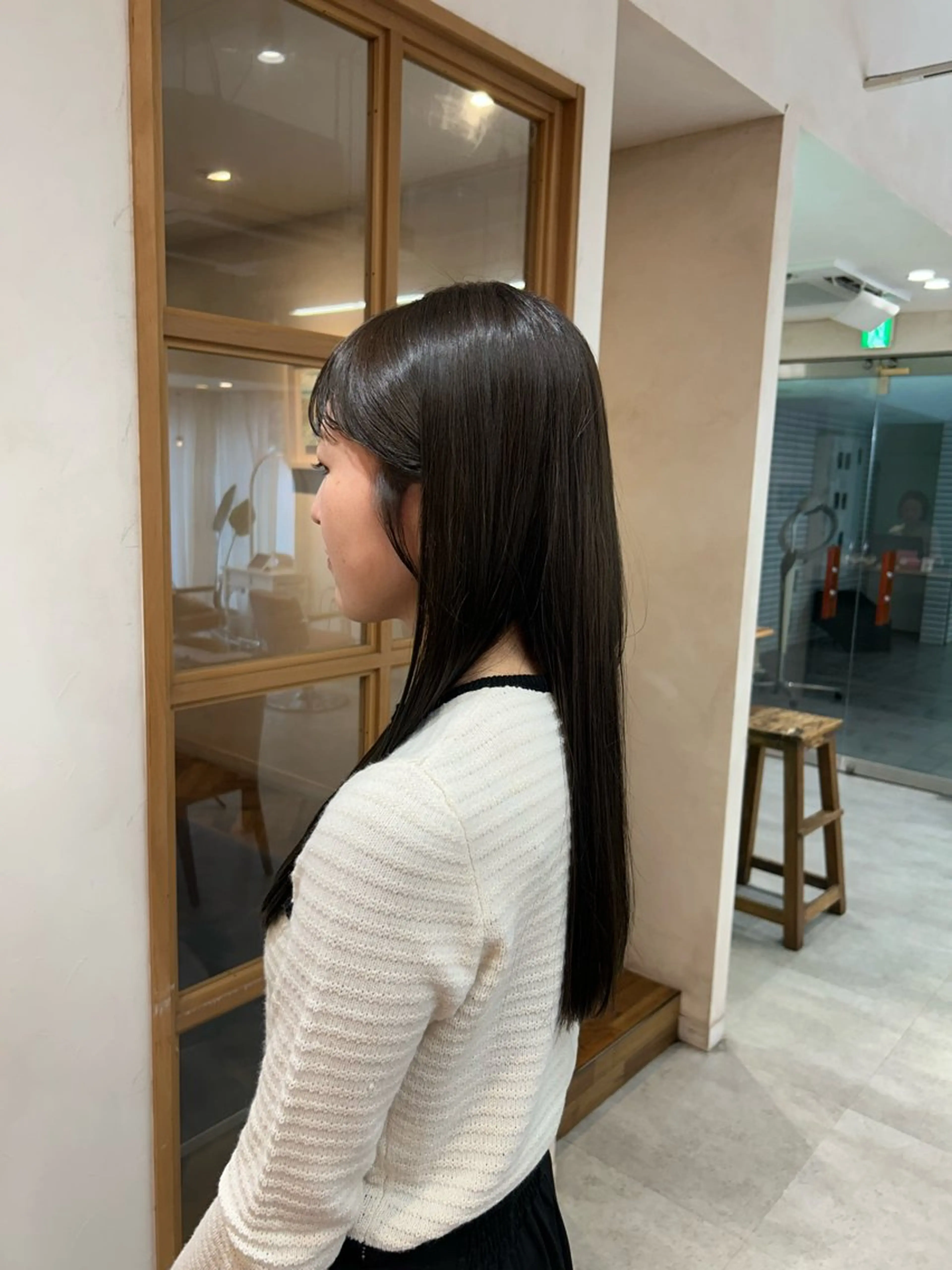 ロング カラー グレージュ オリーブグレージュ オリーブグレー Elilume 代々木店所属・森山 朝陽のヘアスタイル