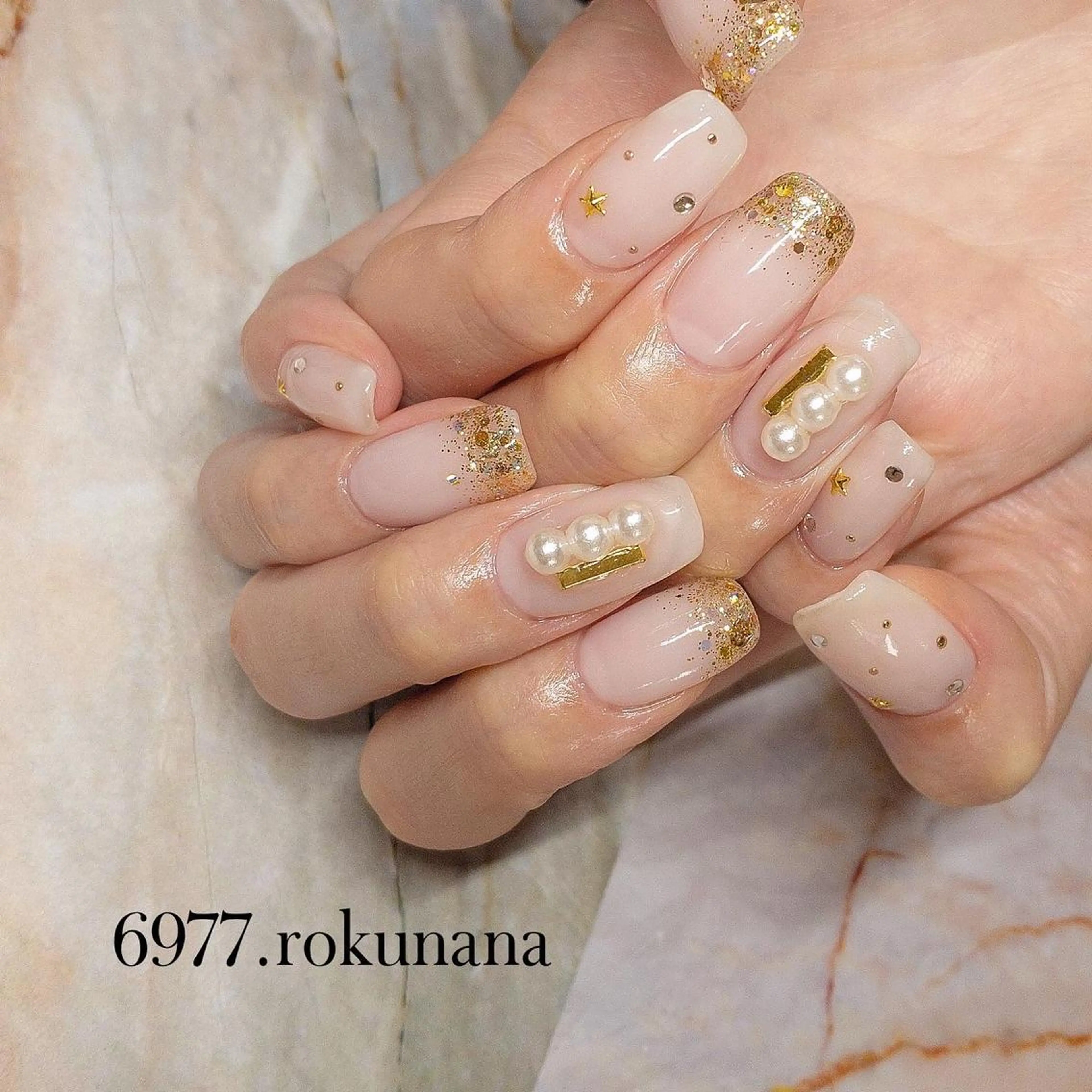 ネイル rokunana 佐野のネイルデザイン