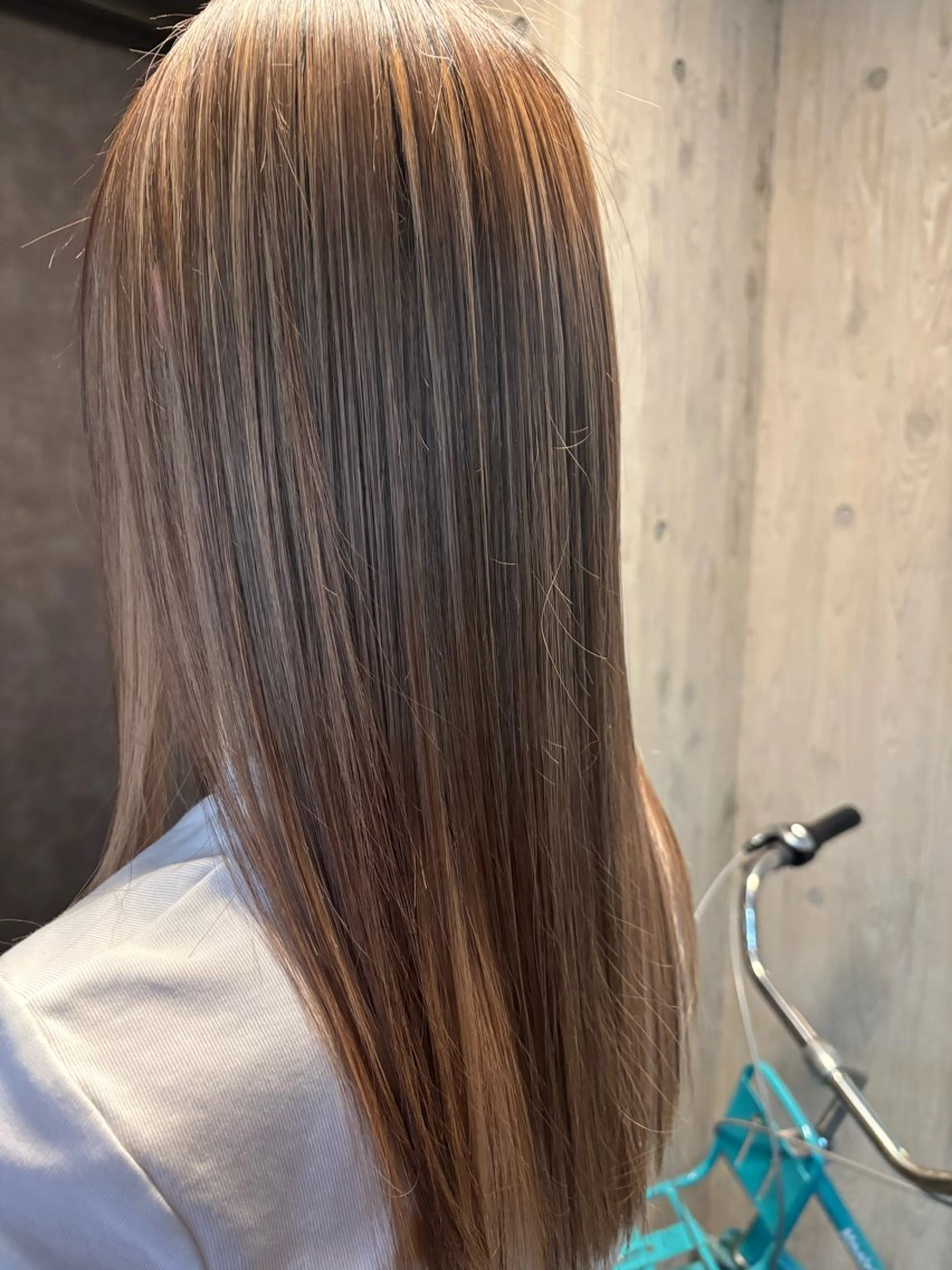 セミロング 縮毛矯正 トリートメント afeel belta所属・西岡 乙花のヘアスタイル