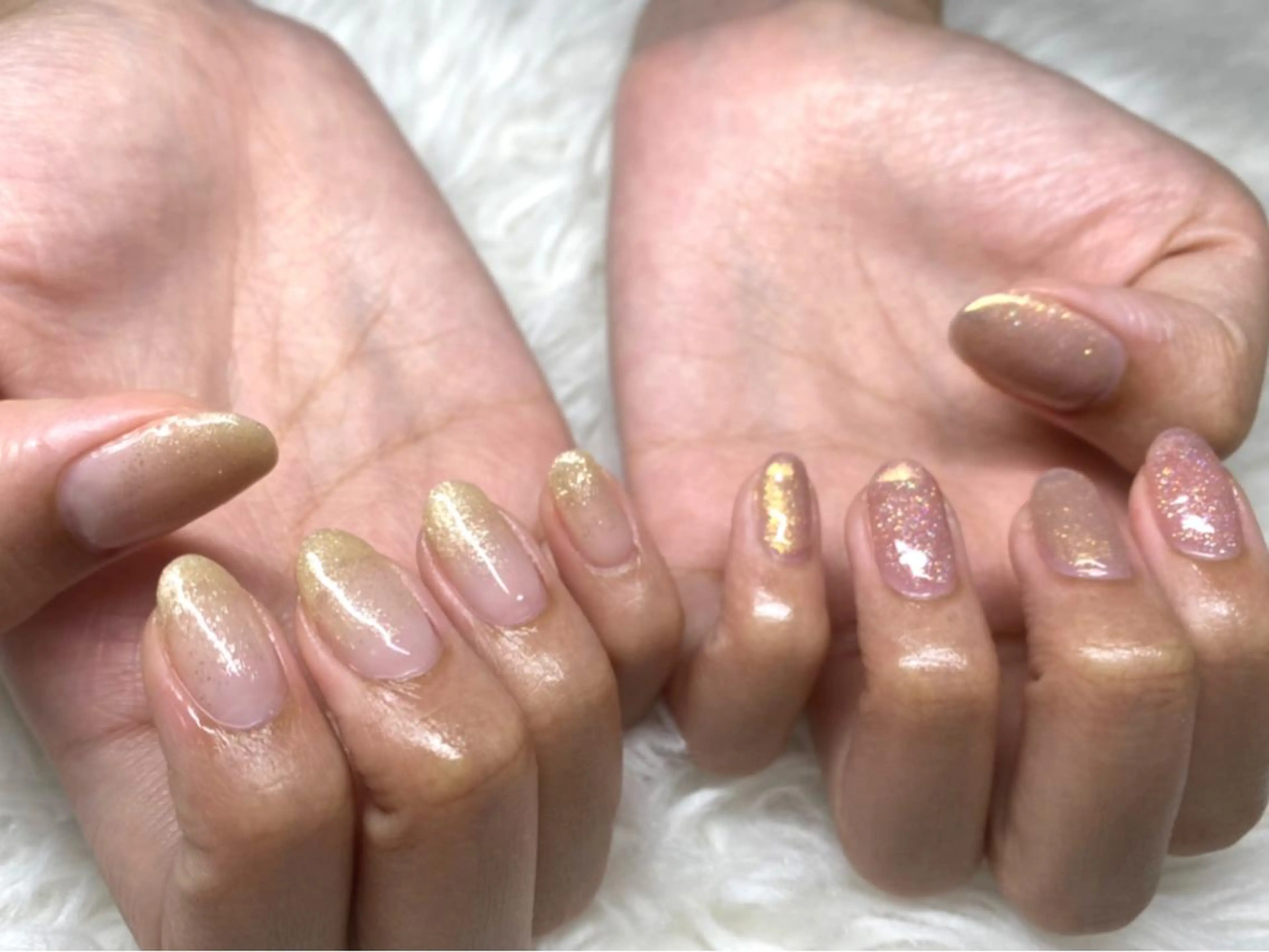 ネイル オーロラネイル フレンチネイル グラデーション ラメ(グリッター) ラメグラデーション ViMORE あやのネイルデザイン