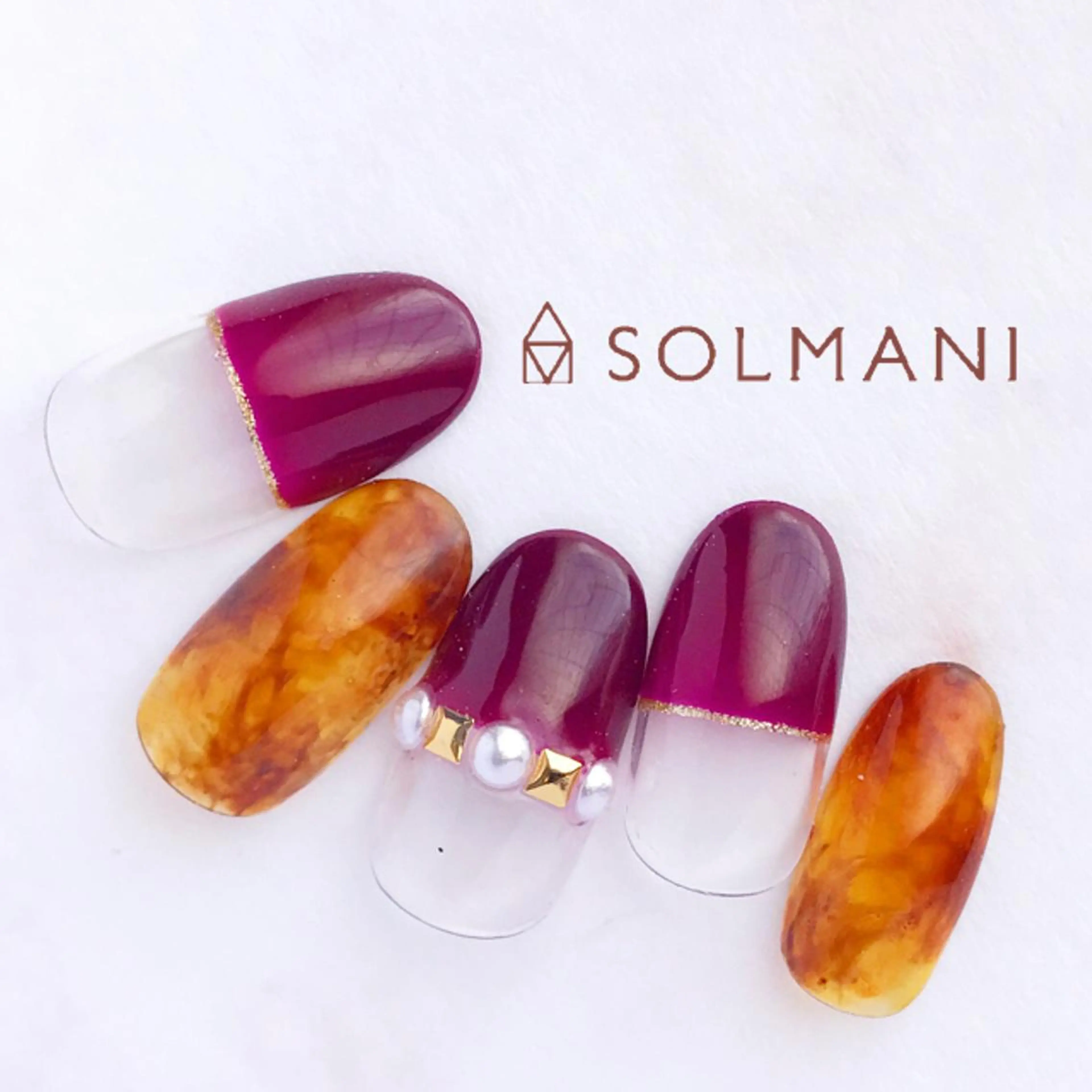 ネイル SOLMANI 予約担当のネイルデザイン