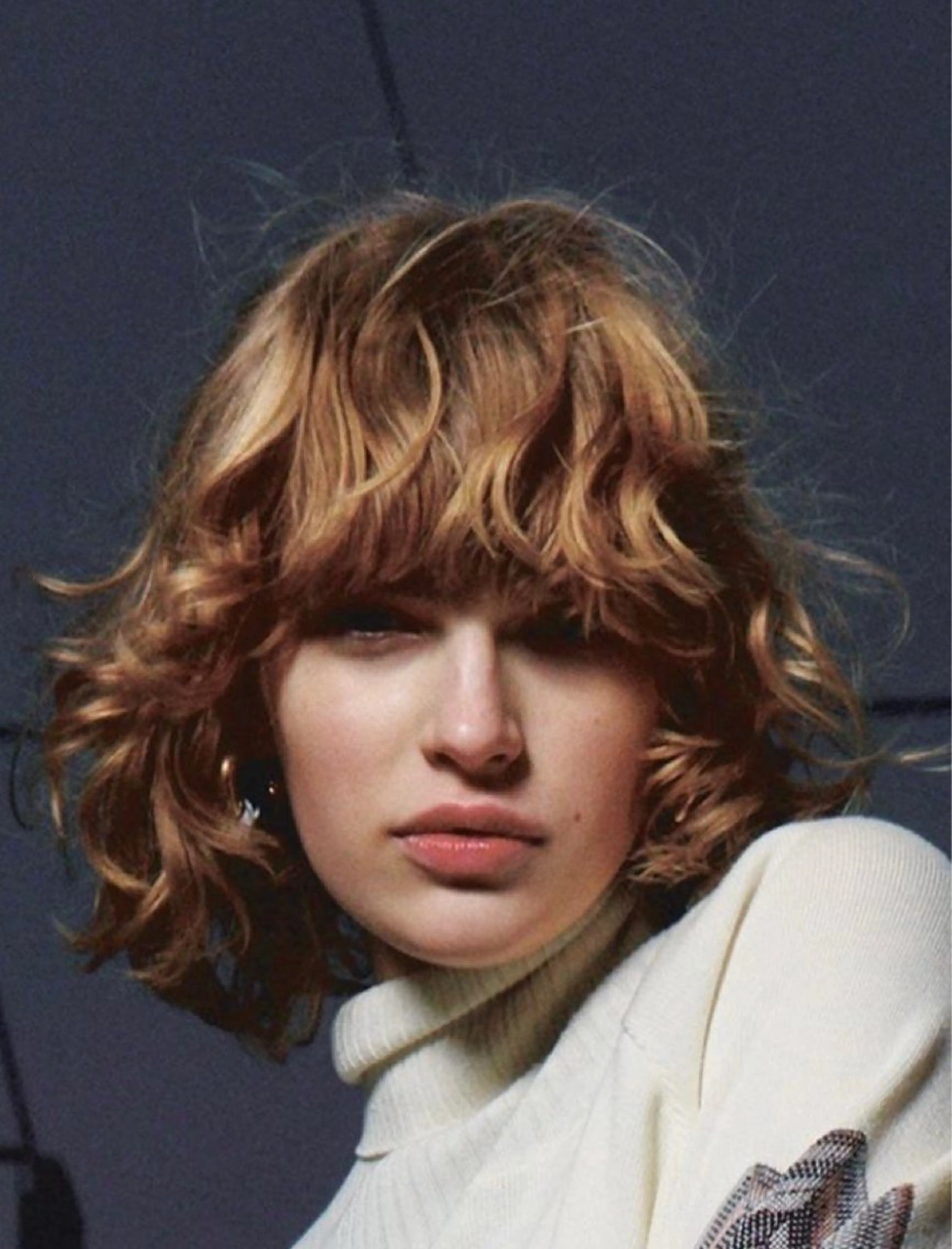 パーマ THE DAY所属・AKI HASHIMOTOのヘアスタイル