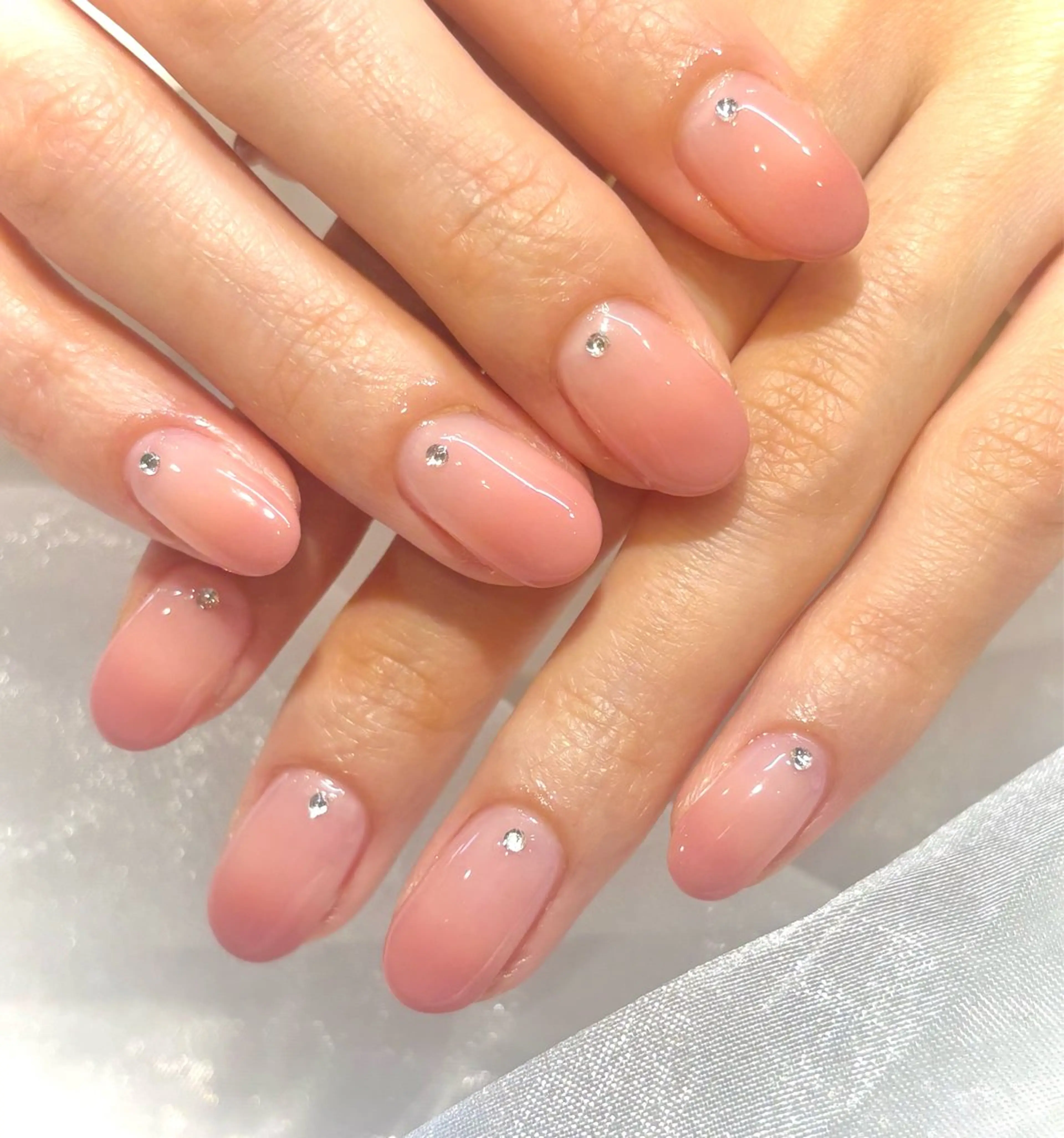 ネイル ストーンネイル ハンドネイル 橋元 珠梨のネイルデザイン