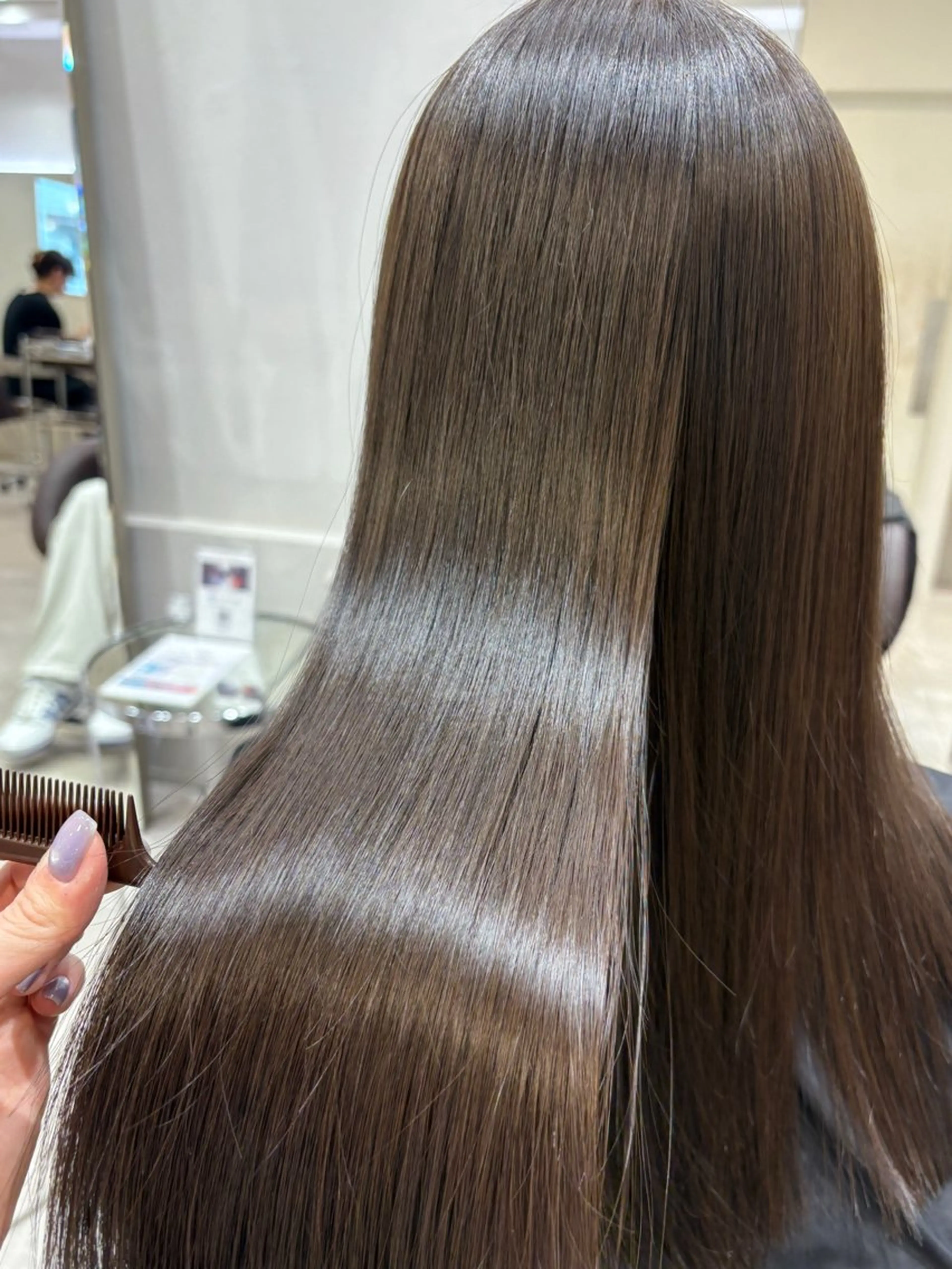 ロング カラー アッシュ ベージュカラー 透明感カラー トリートメント カット ヘアカラー トリートメント 艶髪縮毛矯正/レ イヤー/atsumiのヘアスタイル