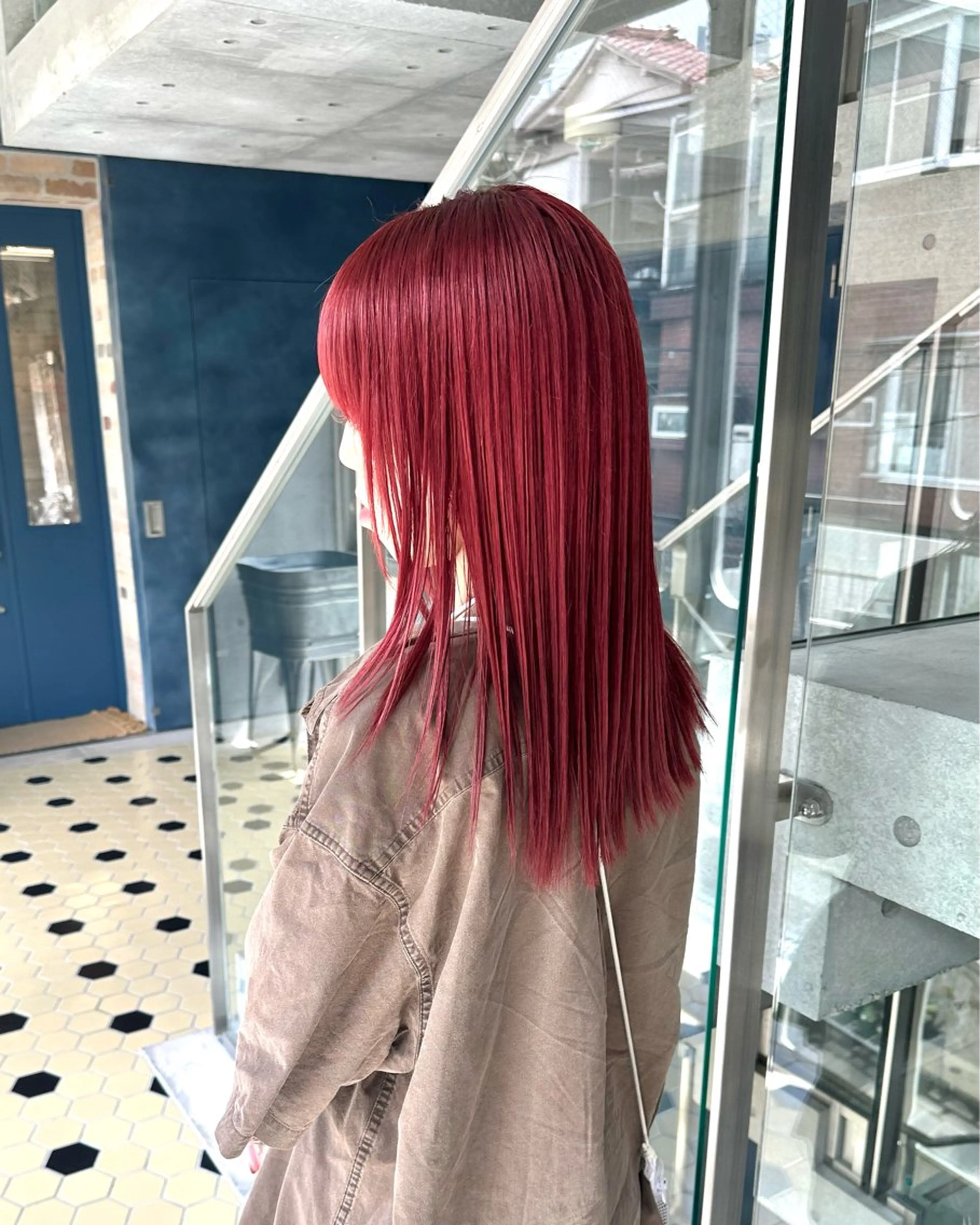 セミロング ヘアカラー トリートメント 抜きっぱなしブロンド ササキカズマのヘアスタイル