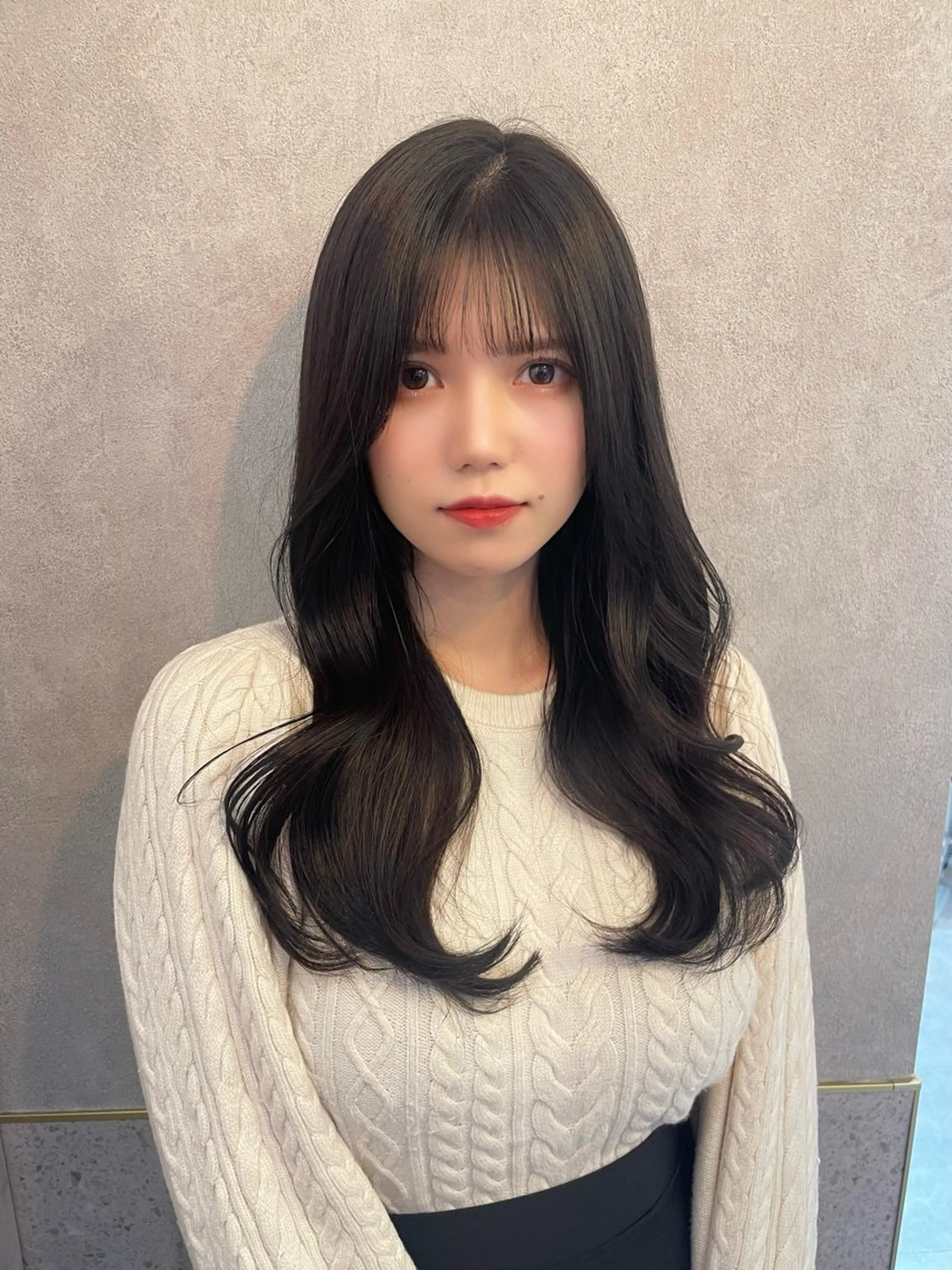 セミロング カラー ベージュカラー ブリーチ 透明感カラー ダブルカラー グレージュ カット ヘアカラー 韓国ヘア🤍顔周り/ 髪質改善✨/林遼一郎のヘアスタイル