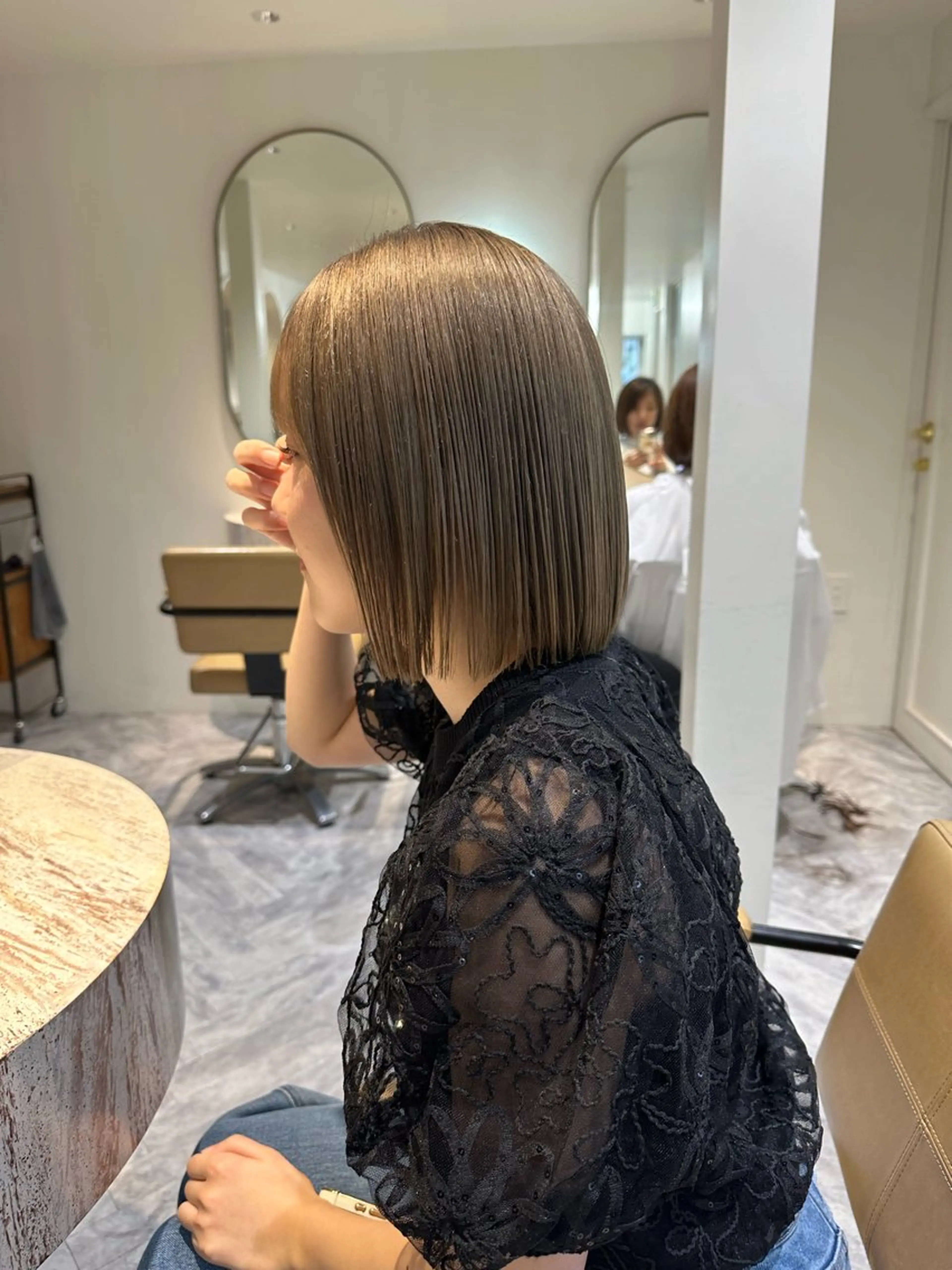 ショート カラー ベージュカラー ブリーチ ハイトーンカラー ブリーチなしカラー ボブ REINA☁️透明感 カラー/ぷつっと♡のヘアスタイル