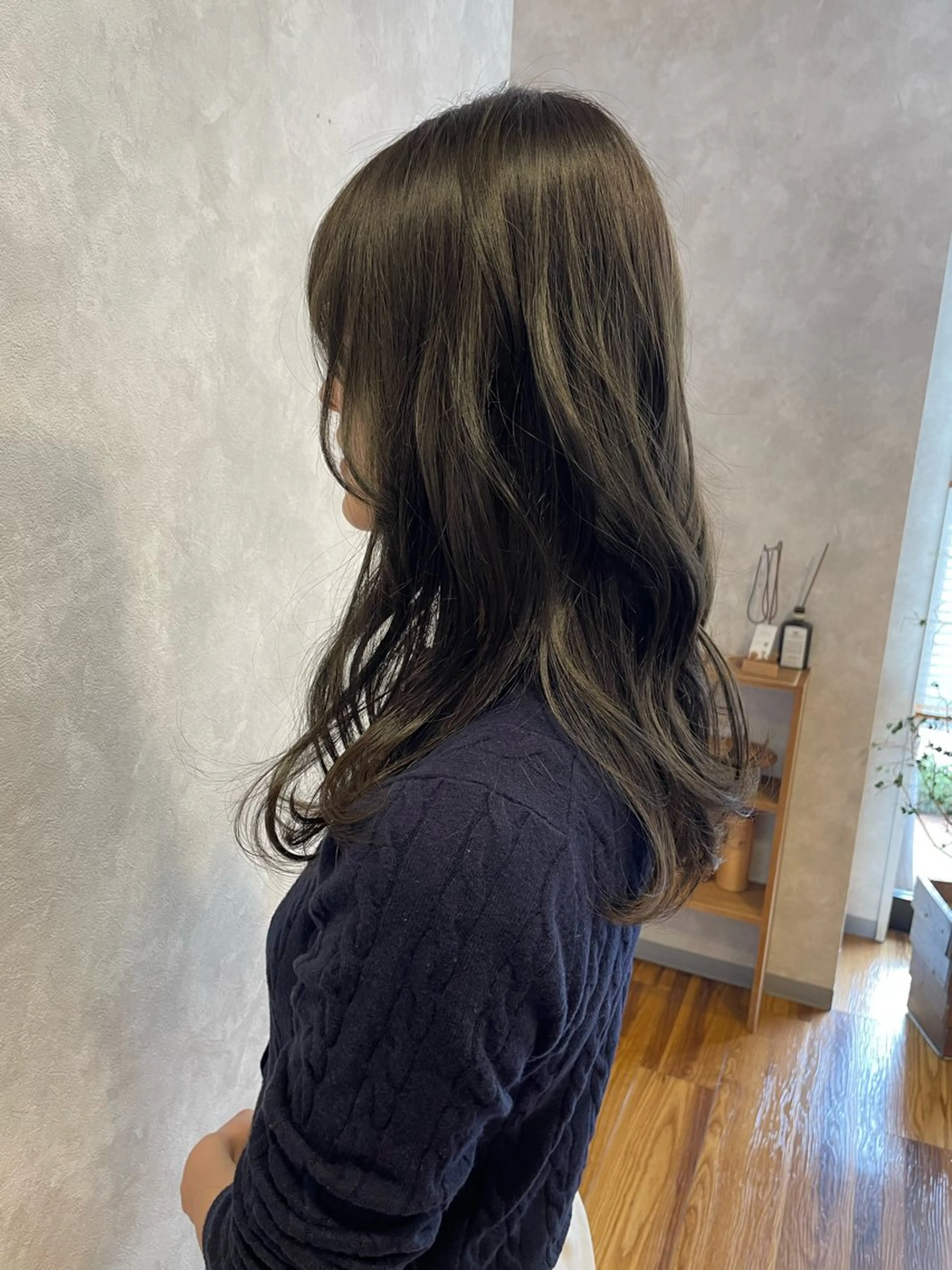 ロング カラー ami makinoのエステ・リラクイメージ