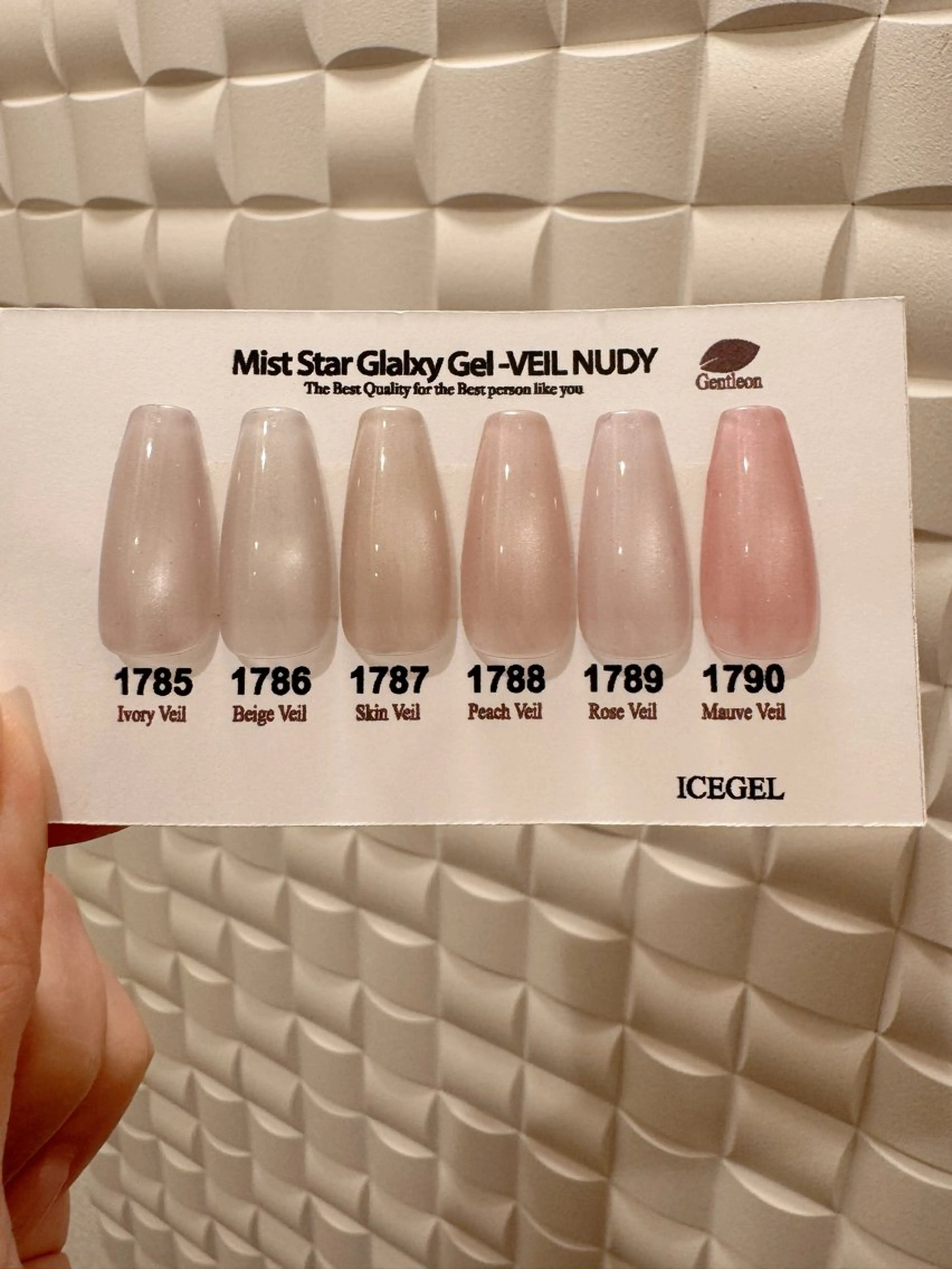 ネイル マグネットネイル ハンドネイル private nail salon  serein所属・hana🌸 恵比寿ネイルのネイルデザイン