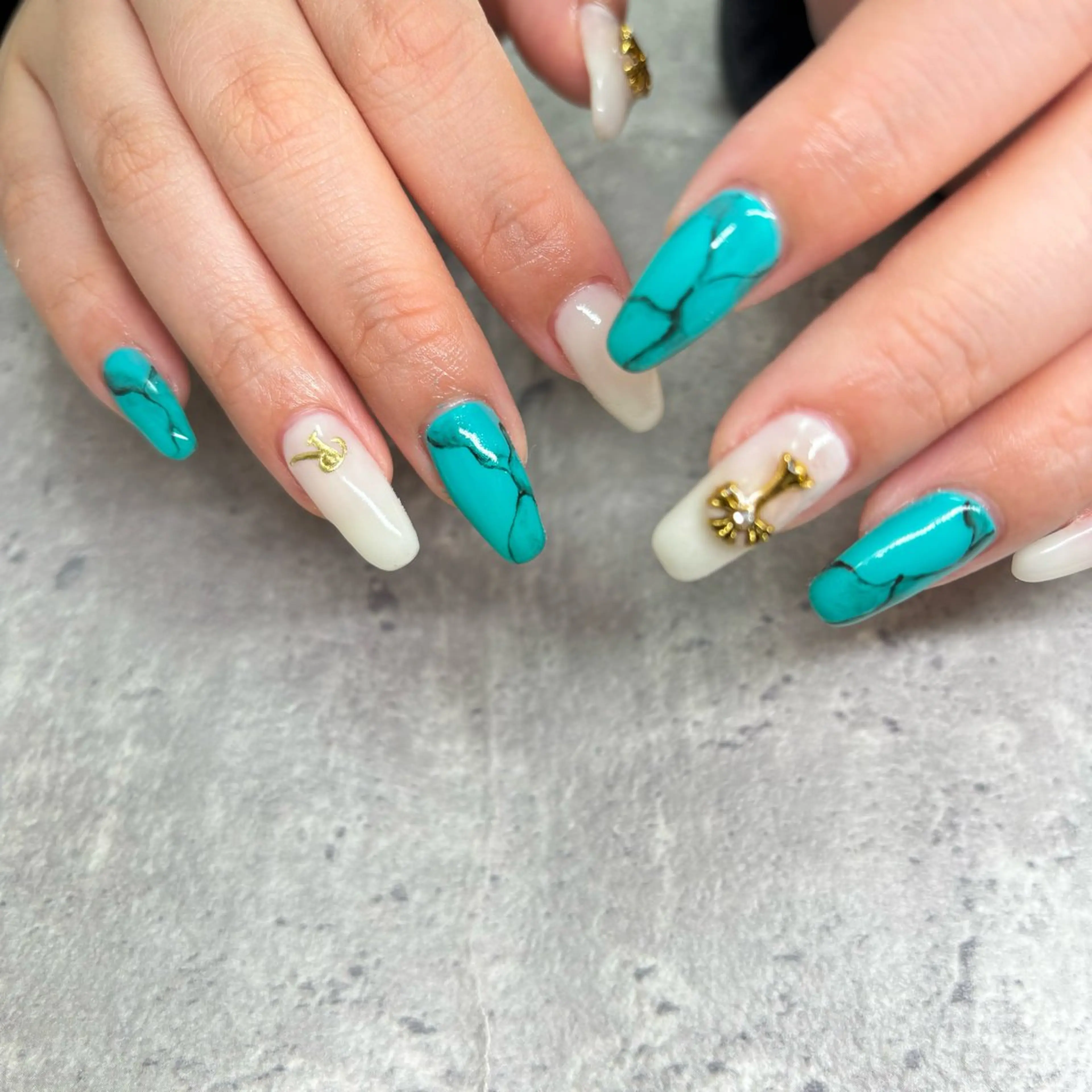 ネイル ハンドネイル RE💟N.NAIL ラテン系お姉さんのネイルデザイン