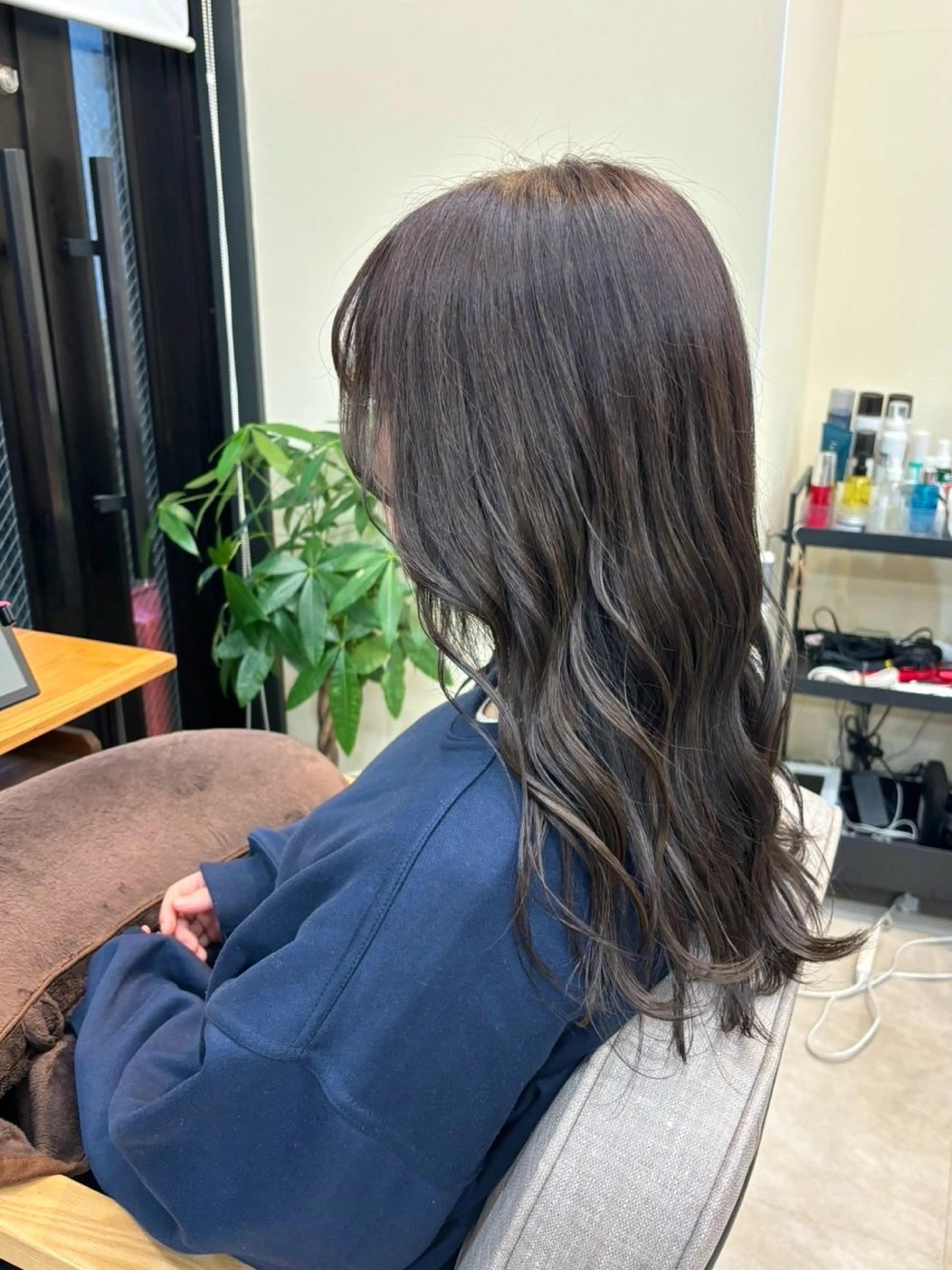 ロング カラー アッシュ アッシュグレー グレージュ イルミナカラー 髪質改善 桜木町2分/くびれ /ボブ/ナチュラルのヘアスタイル