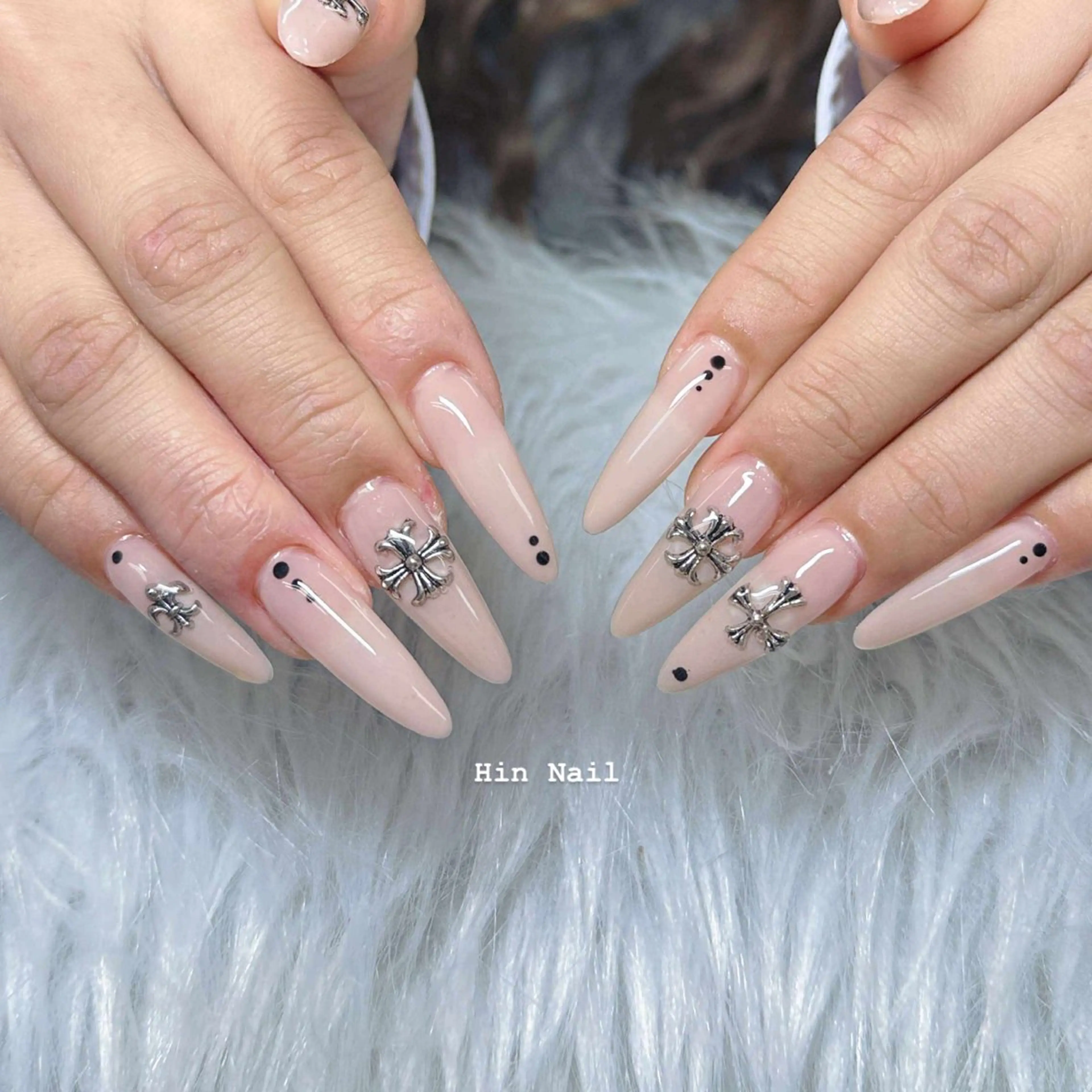 ネイル ハンドネイル HIN NAILのネイルデザイン