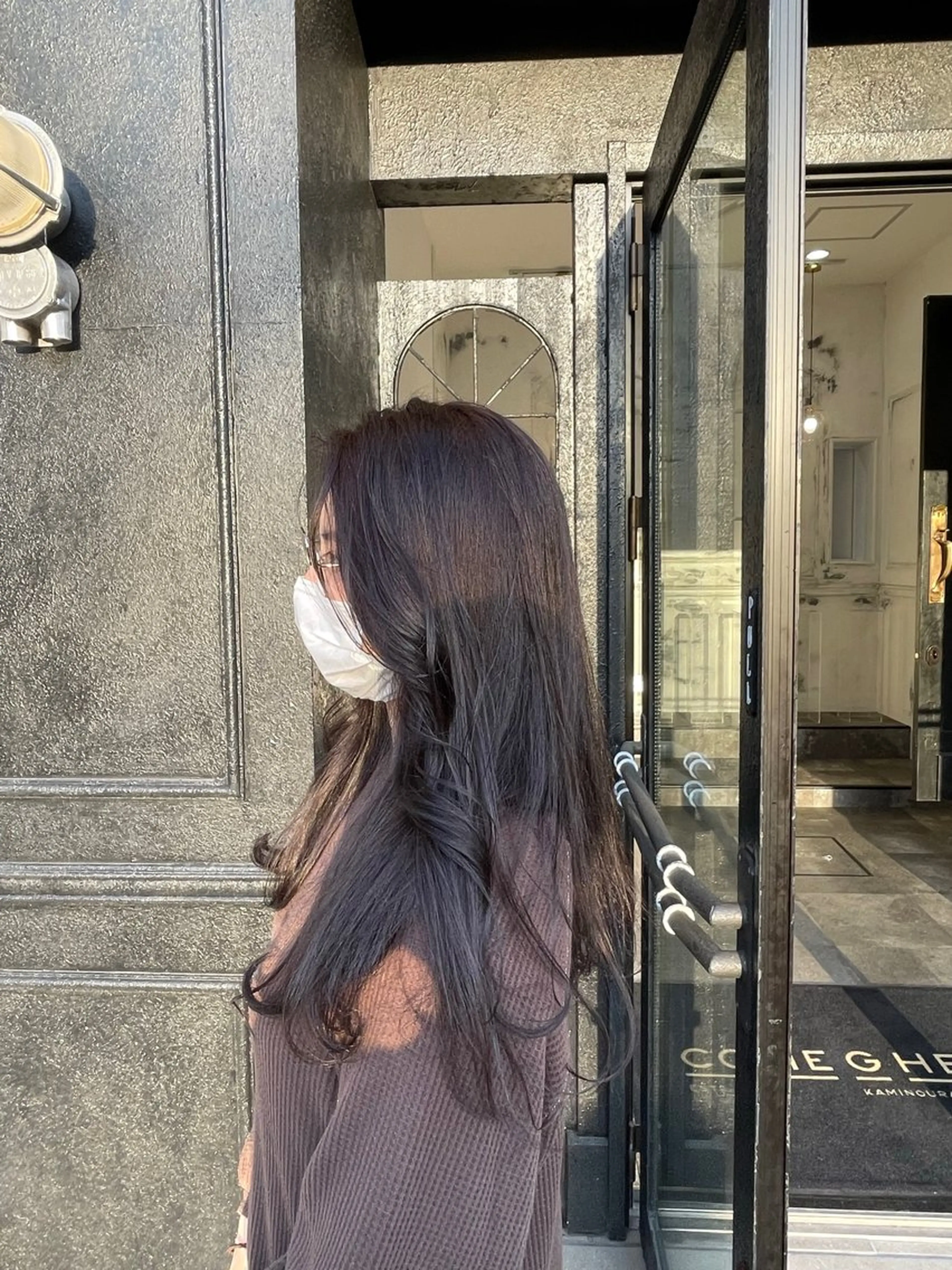 ロング カラー COMEG HEAD 上乃裏所属・宮前 芽衣のヘアスタイル