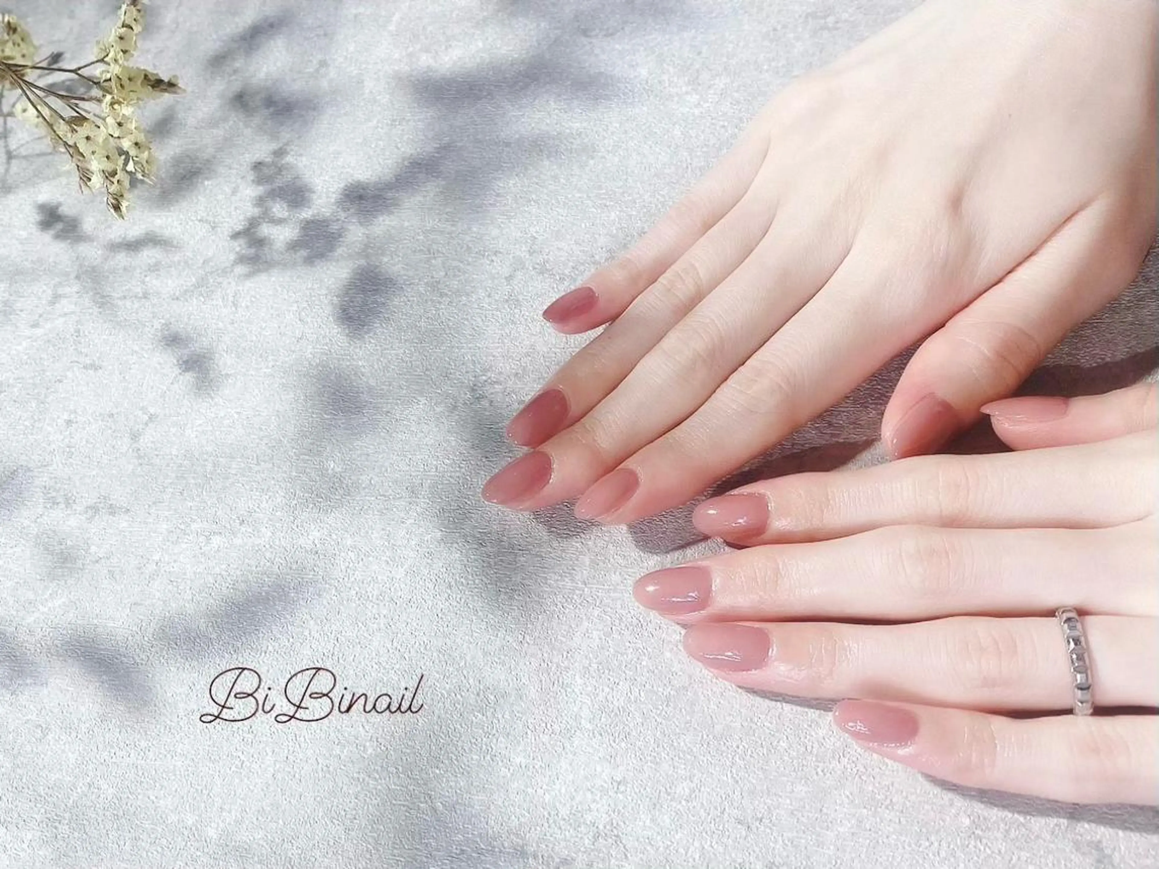 ネイル ワンカラーネイル ハンドネイル purple hair design所属・Sumi Tomoのネイルデザイン