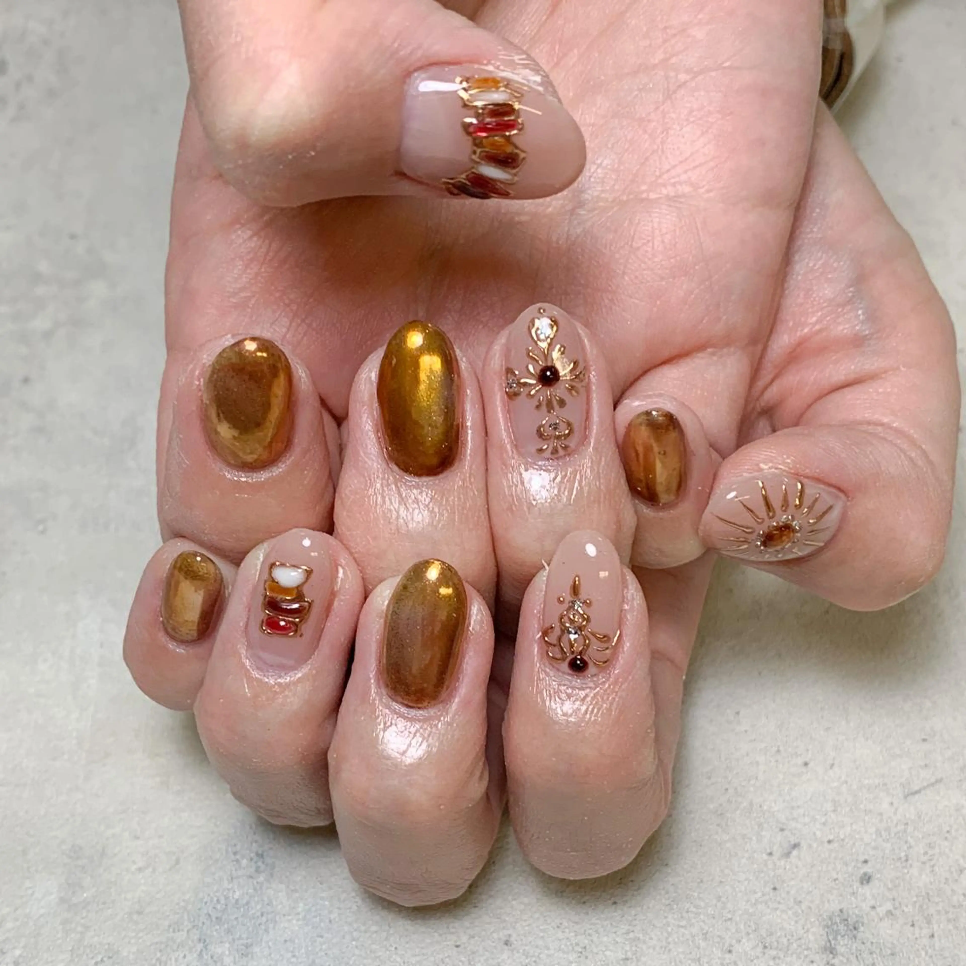 ネイル atelier　FIORITURA所属・FIORITURA aiのネイルデザイン