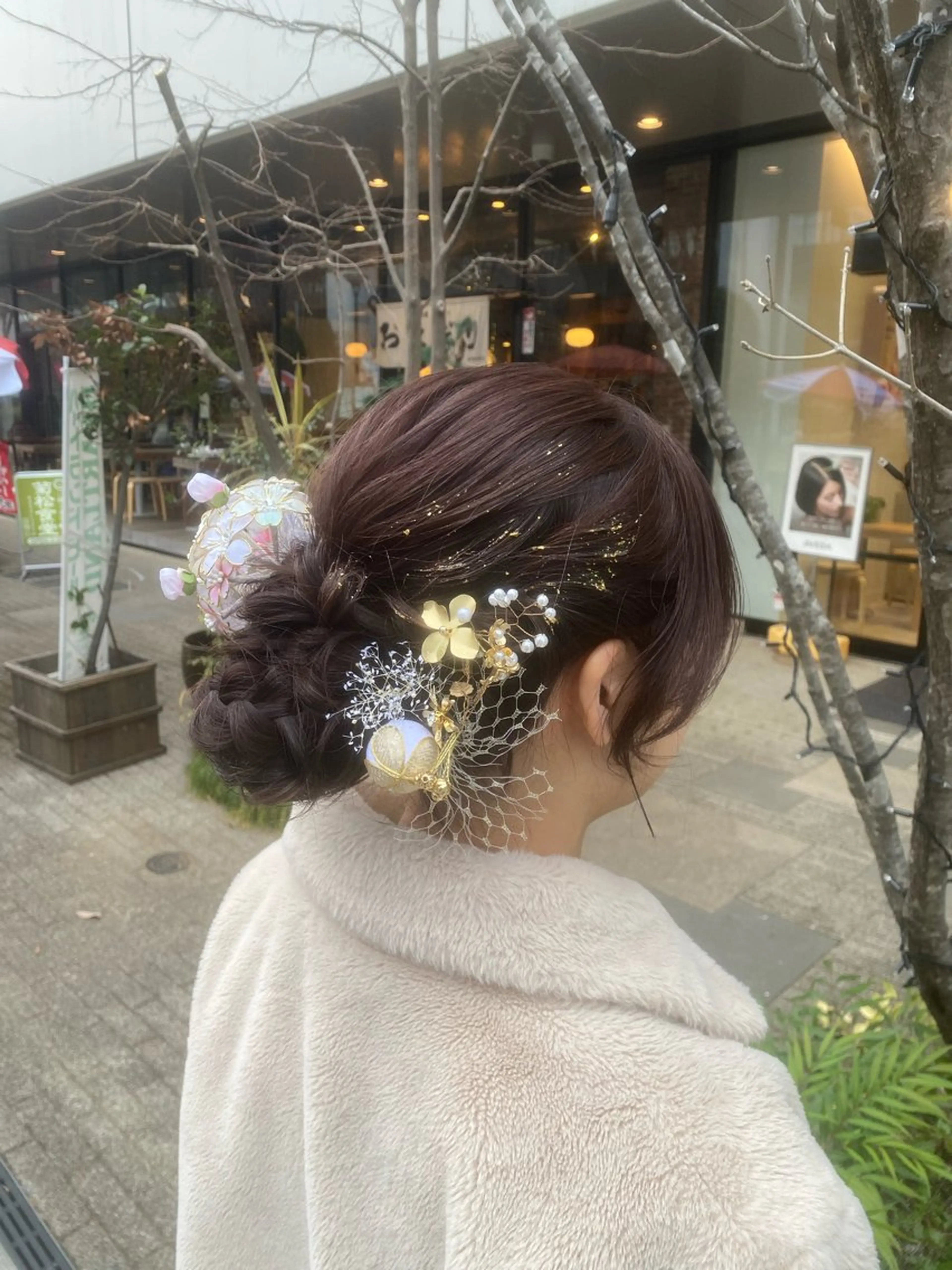 セミロング ヘアアレンジ 成人式 卒業式のヘアスタイル 加藤 愛実のヘアスタイル