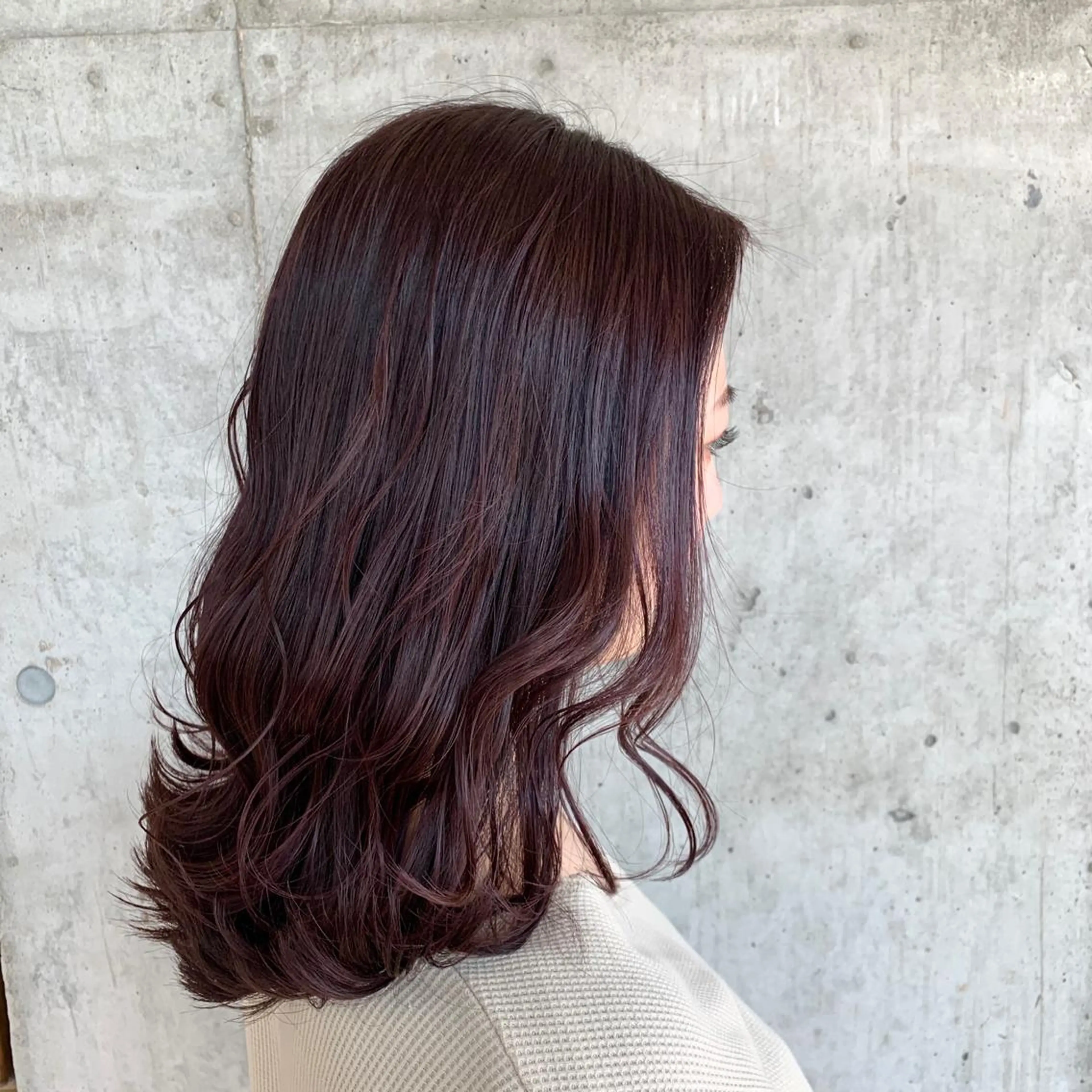 セミロング 🌷横浜/レイヤー /艶カラー🌷のヘアスタイル