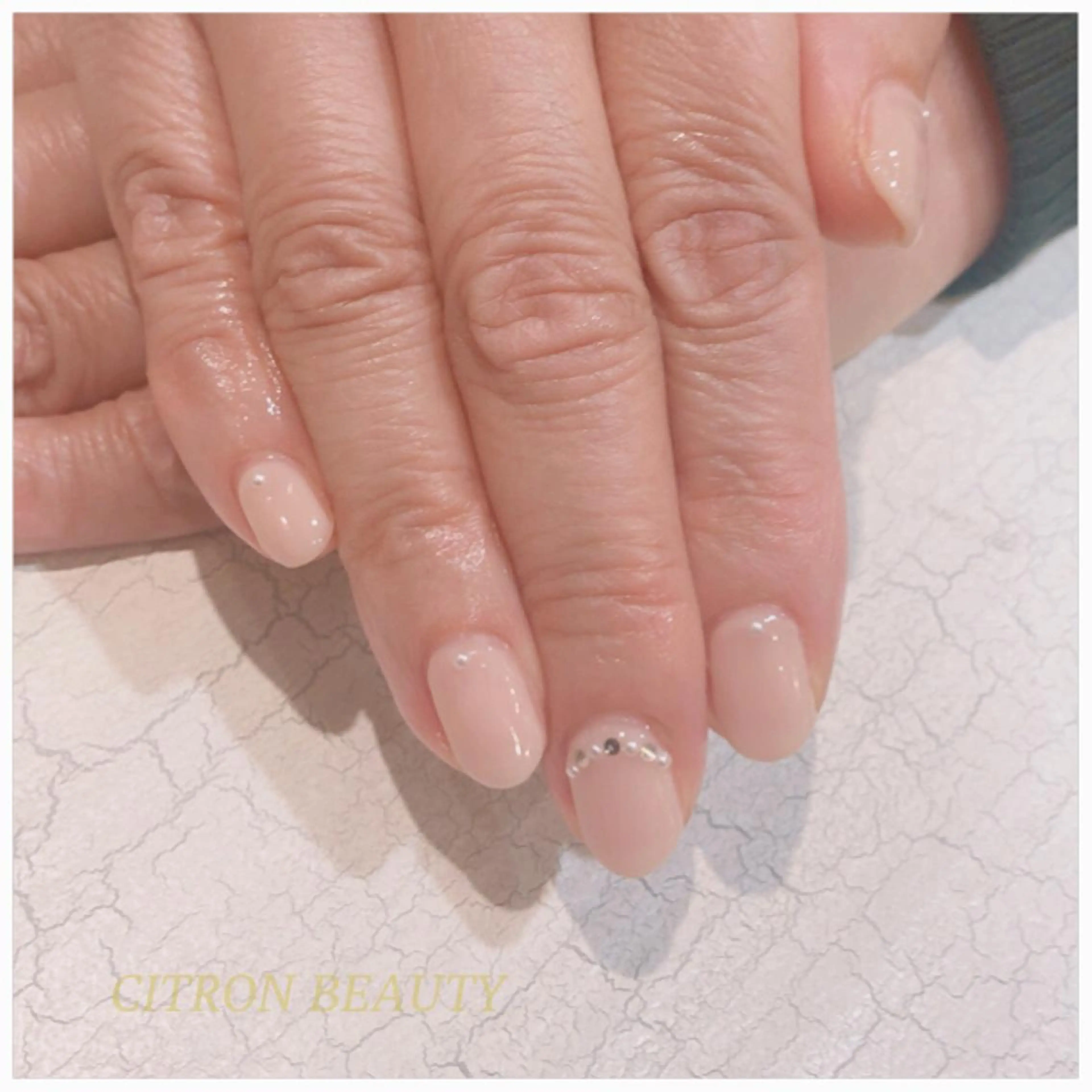 ネイル シンプルネイル ストーンネイル CITRON NAIL💅練習生のネイルデザイン