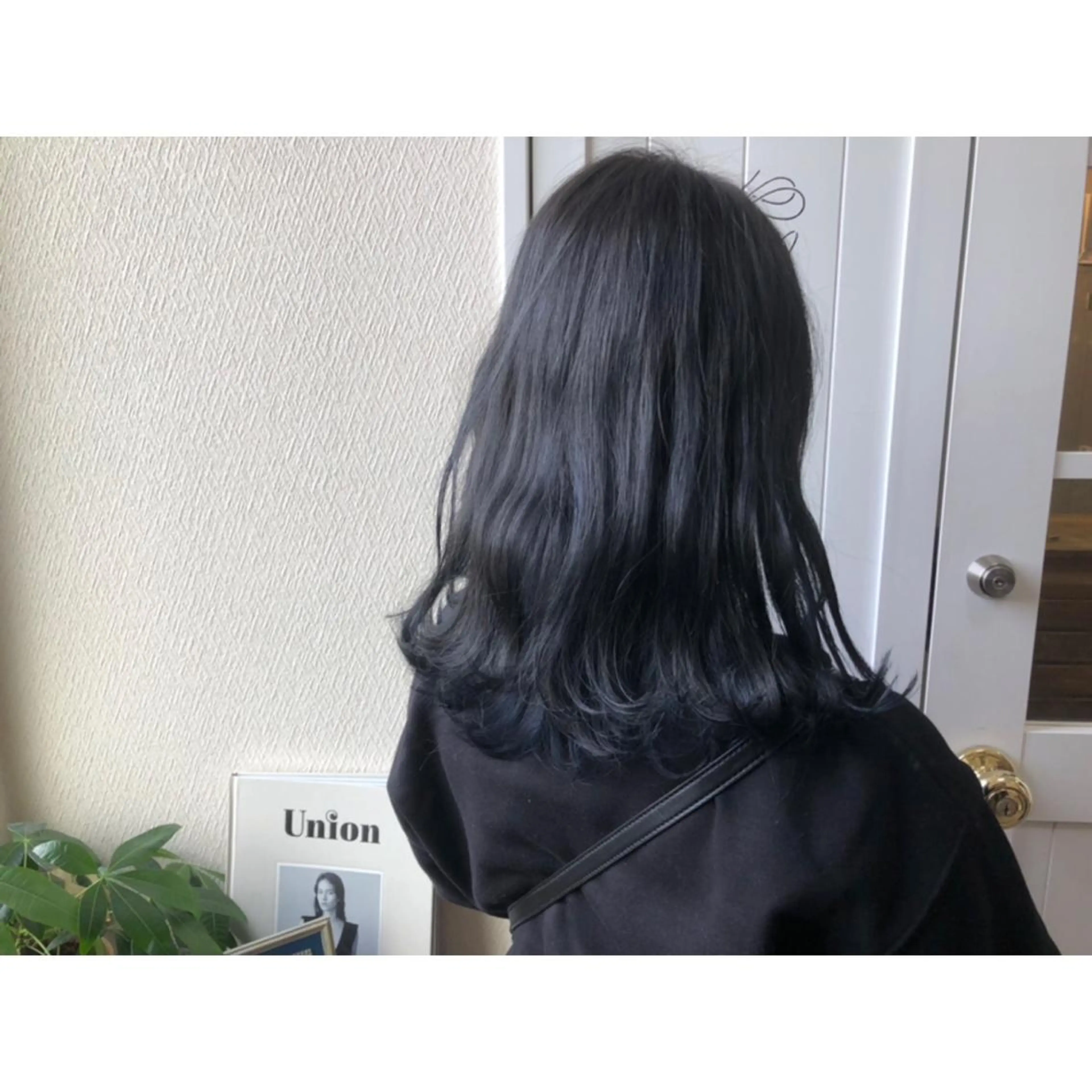 ミディアム カラー アッシュ 黒髪 ブルーカラー ブルーアッシュ 透明感カラー 江上拓郎/ショート /酸性ストレートのヘアスタイル