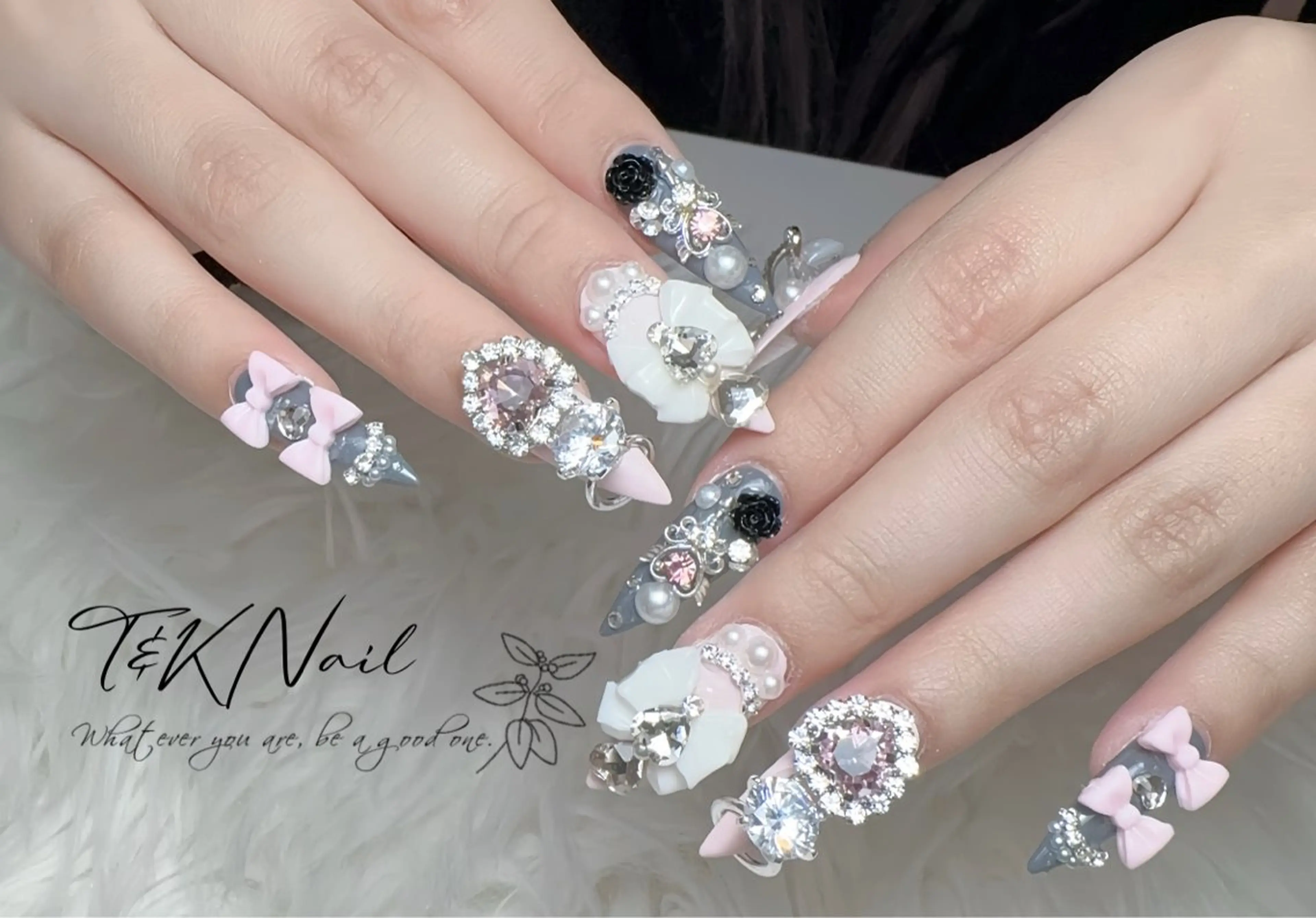 ネイル ༺༒T&K nail ༒༻のネイルデザイン