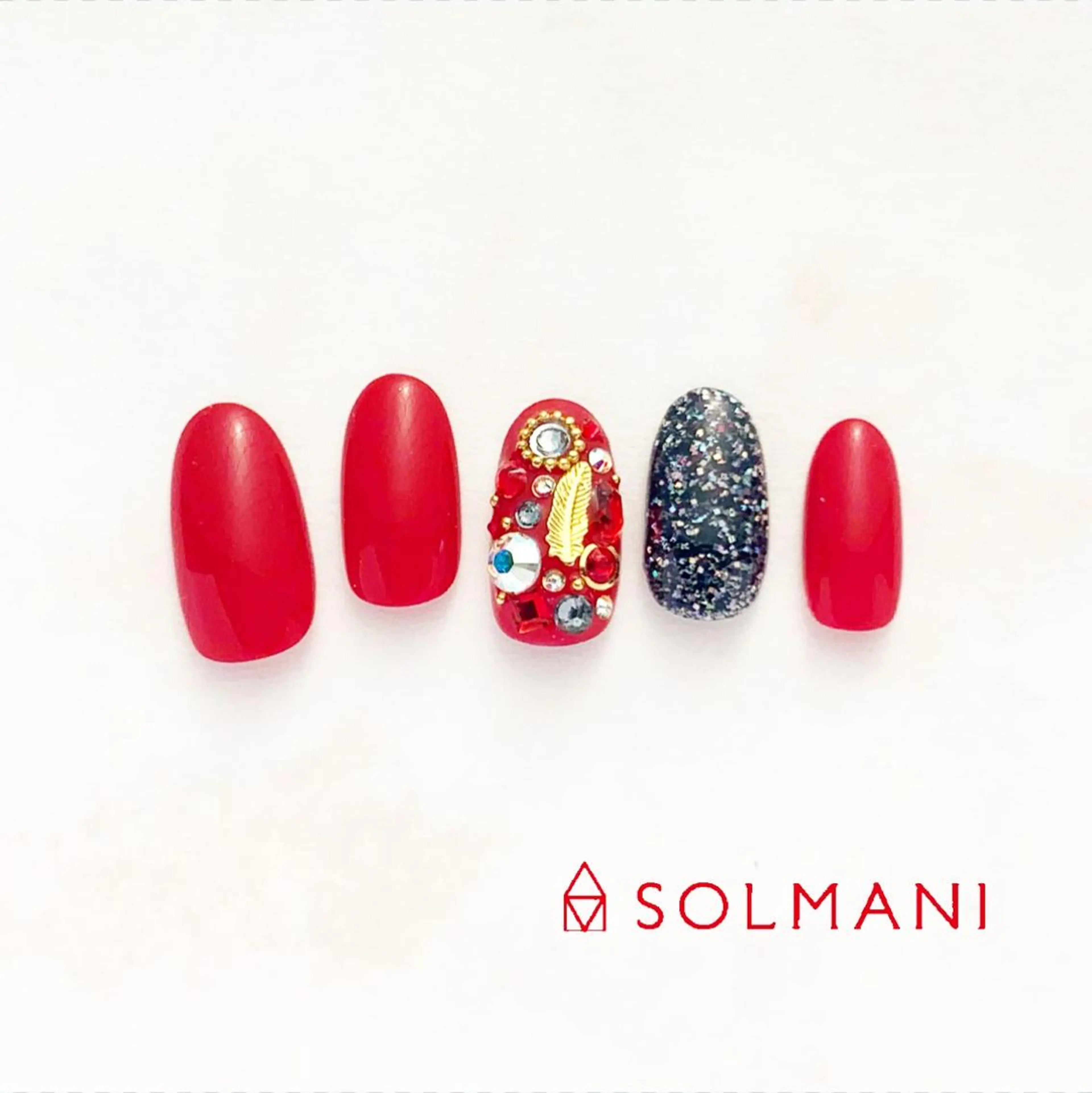 ネイル ストーンネイル バレンタイン SOLMANI 予約担当のネイルデザイン