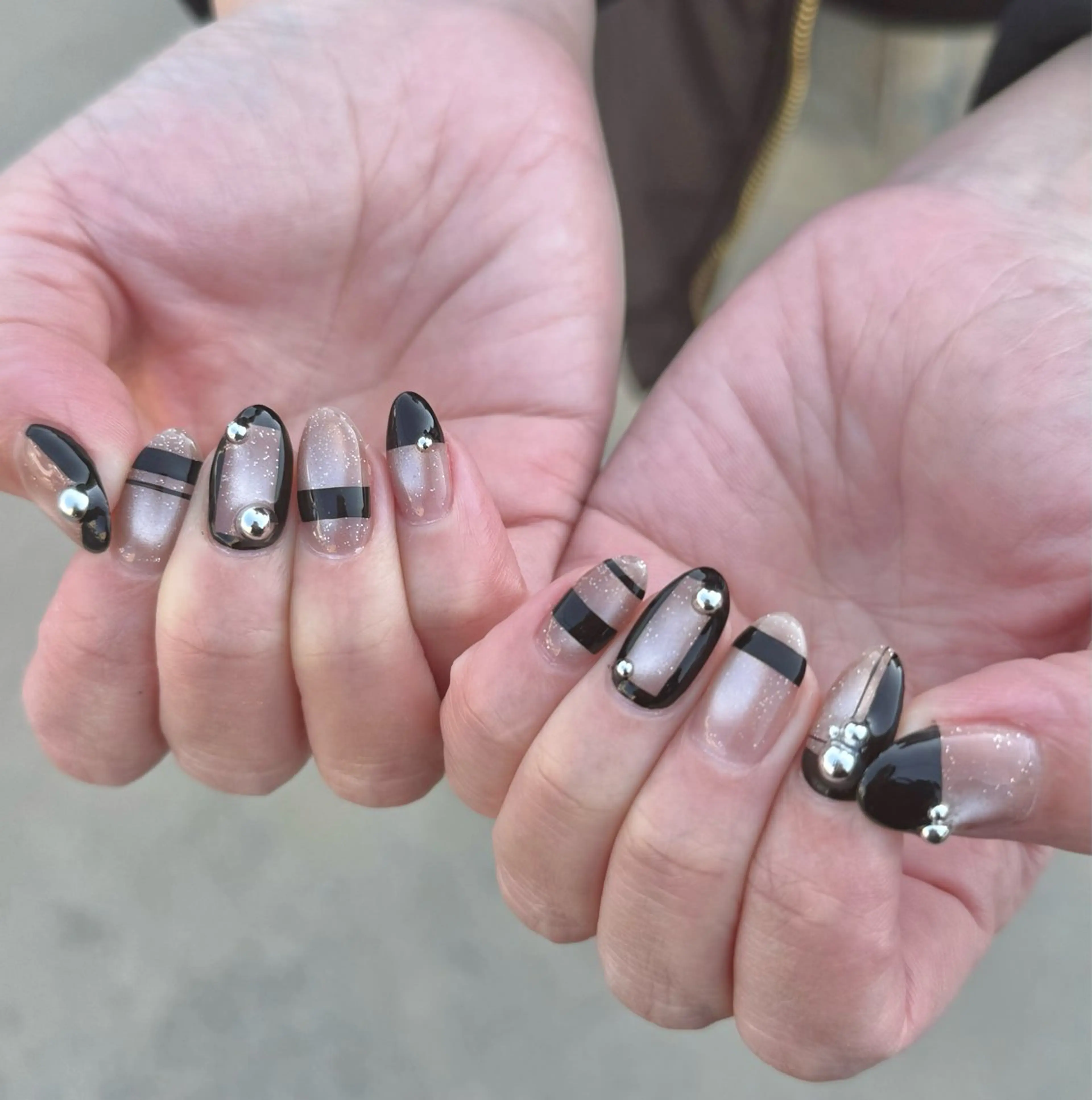 ネイル マグネットネイル ニュアンスネイル 冬ネイル ハンドネイル nailroom amyのネイルデザイン