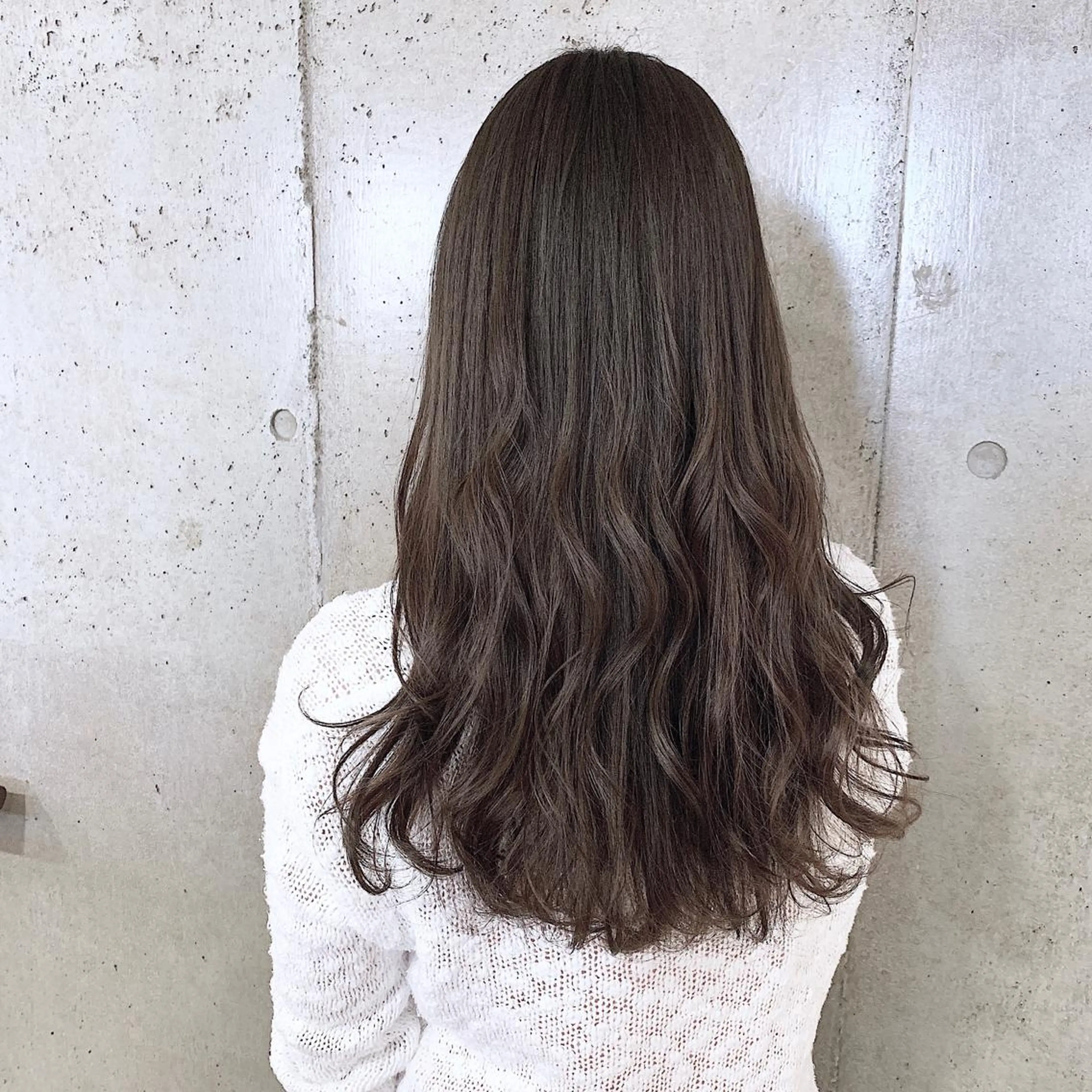 ロング カラー ブルーカラー ブルージュ 二宮 早智子のヘアスタイル