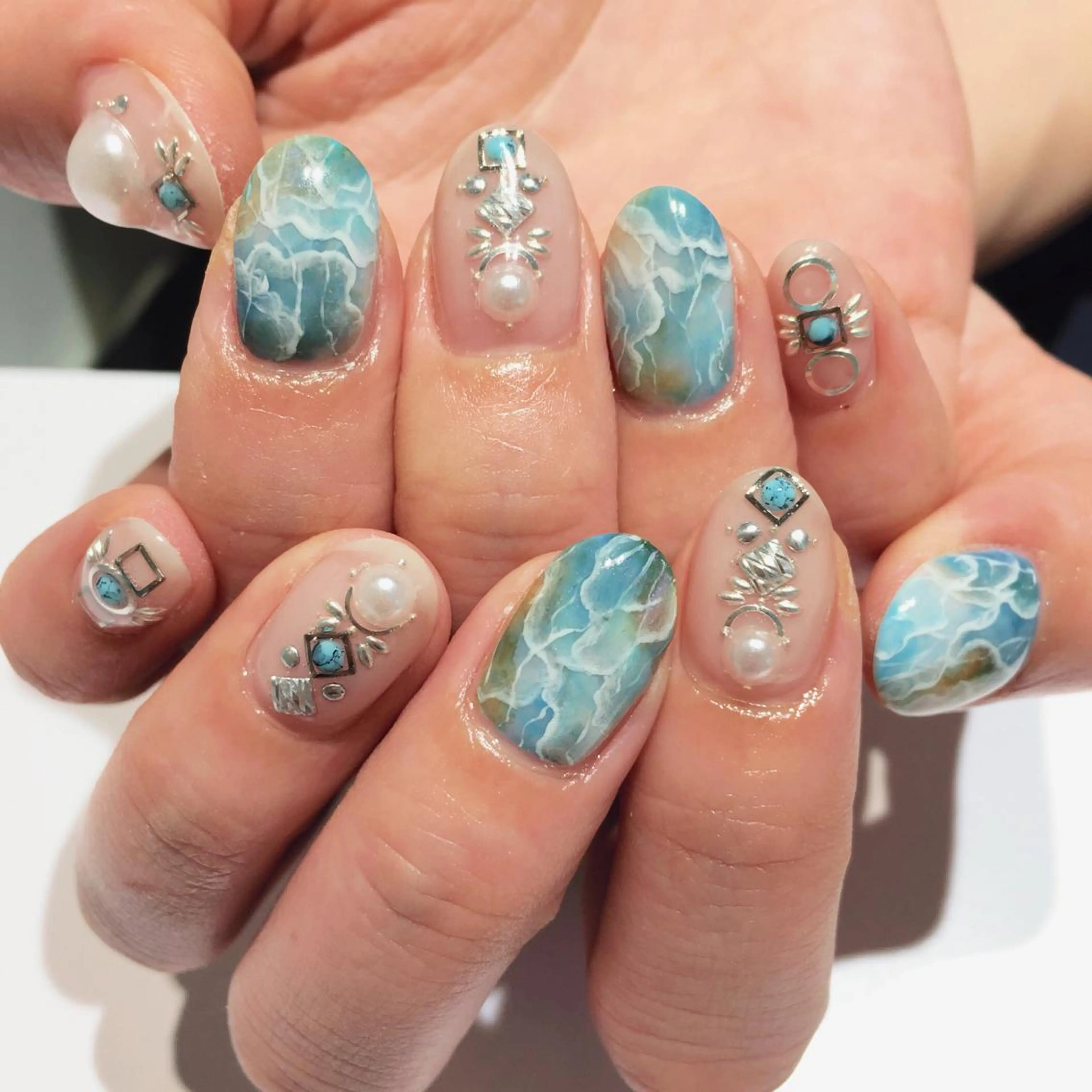 ネイル nail salon  aloalo所属・Nailist Ayaのネイルデザイン