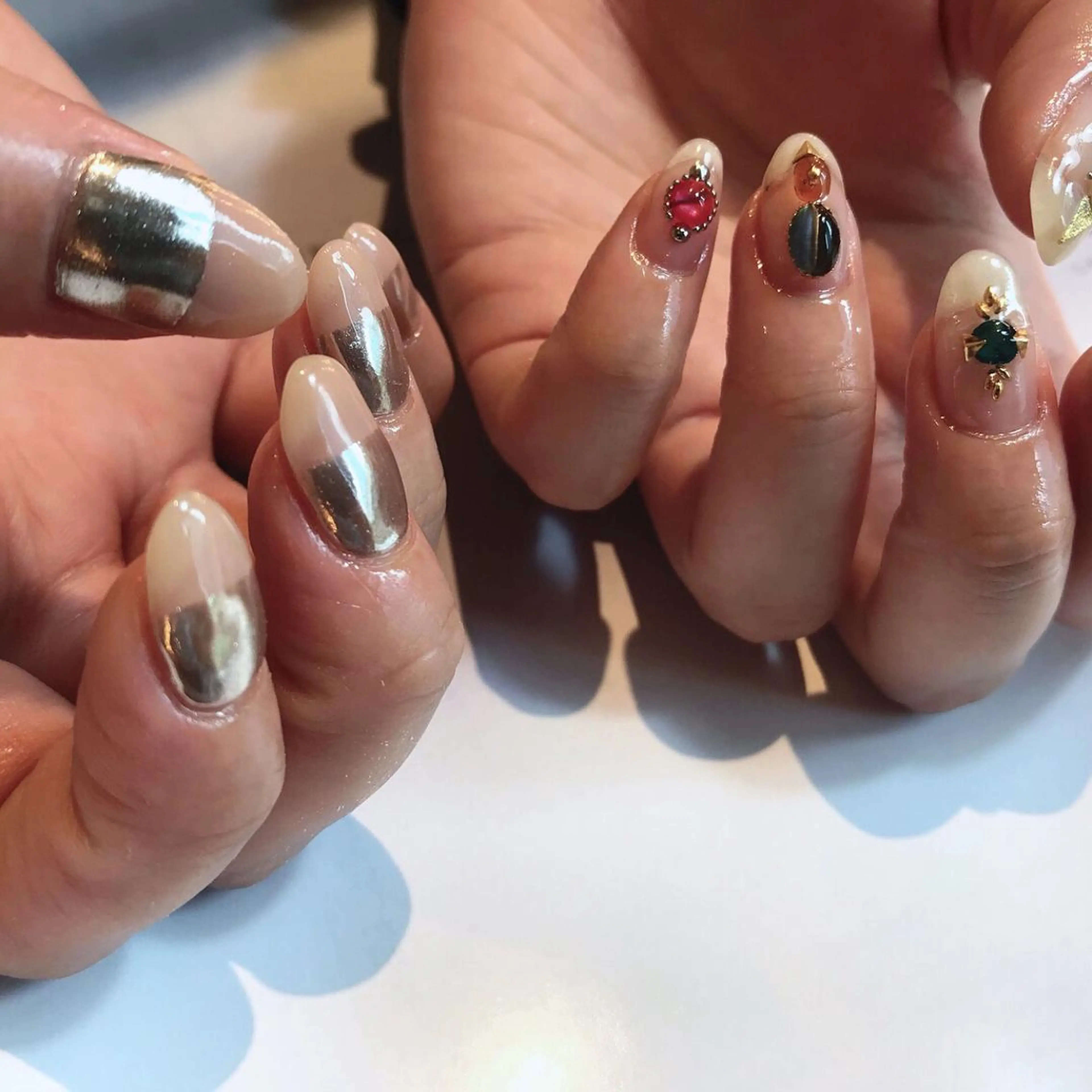 ネイル nail atelier AMBER所属・saori .の眉毛・アイブロウイメージ
