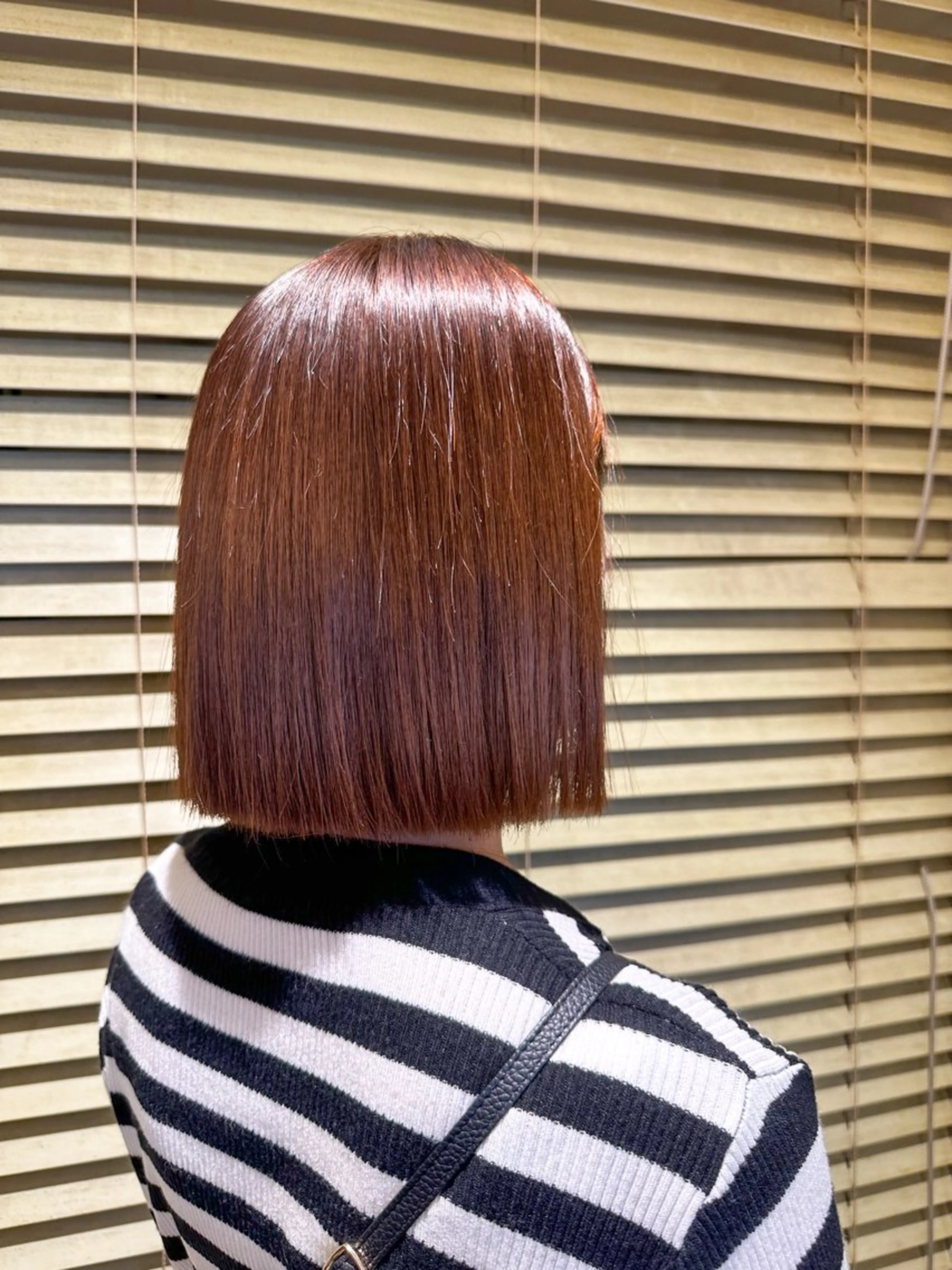 ショート 岡本 葵のヘアスタイル