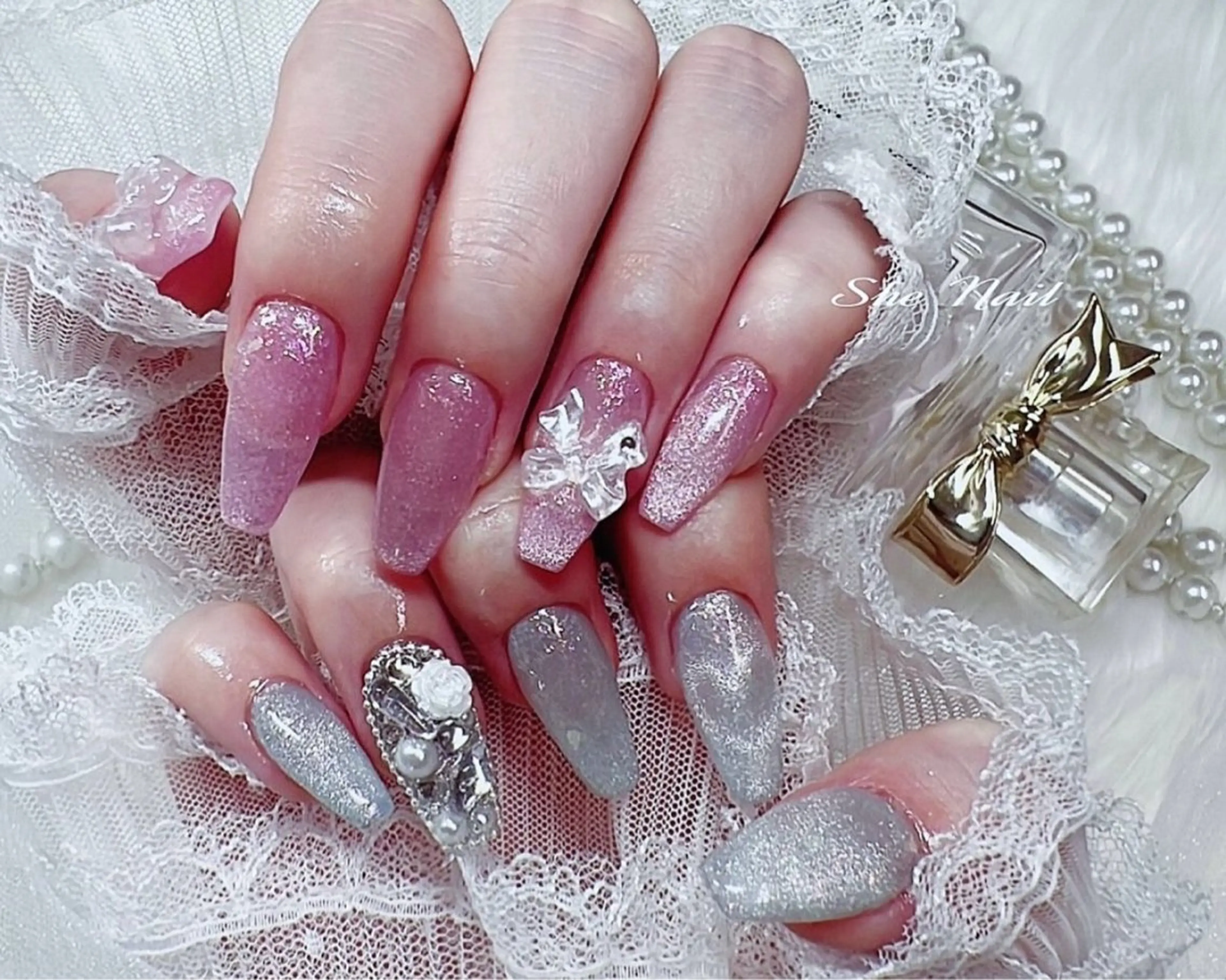 ネイル チークネイル 長さ出し マグネットネイル 持ち込み ワンカラーネイル She_nail所属・ELSA_ Bellaのネイルデザイン