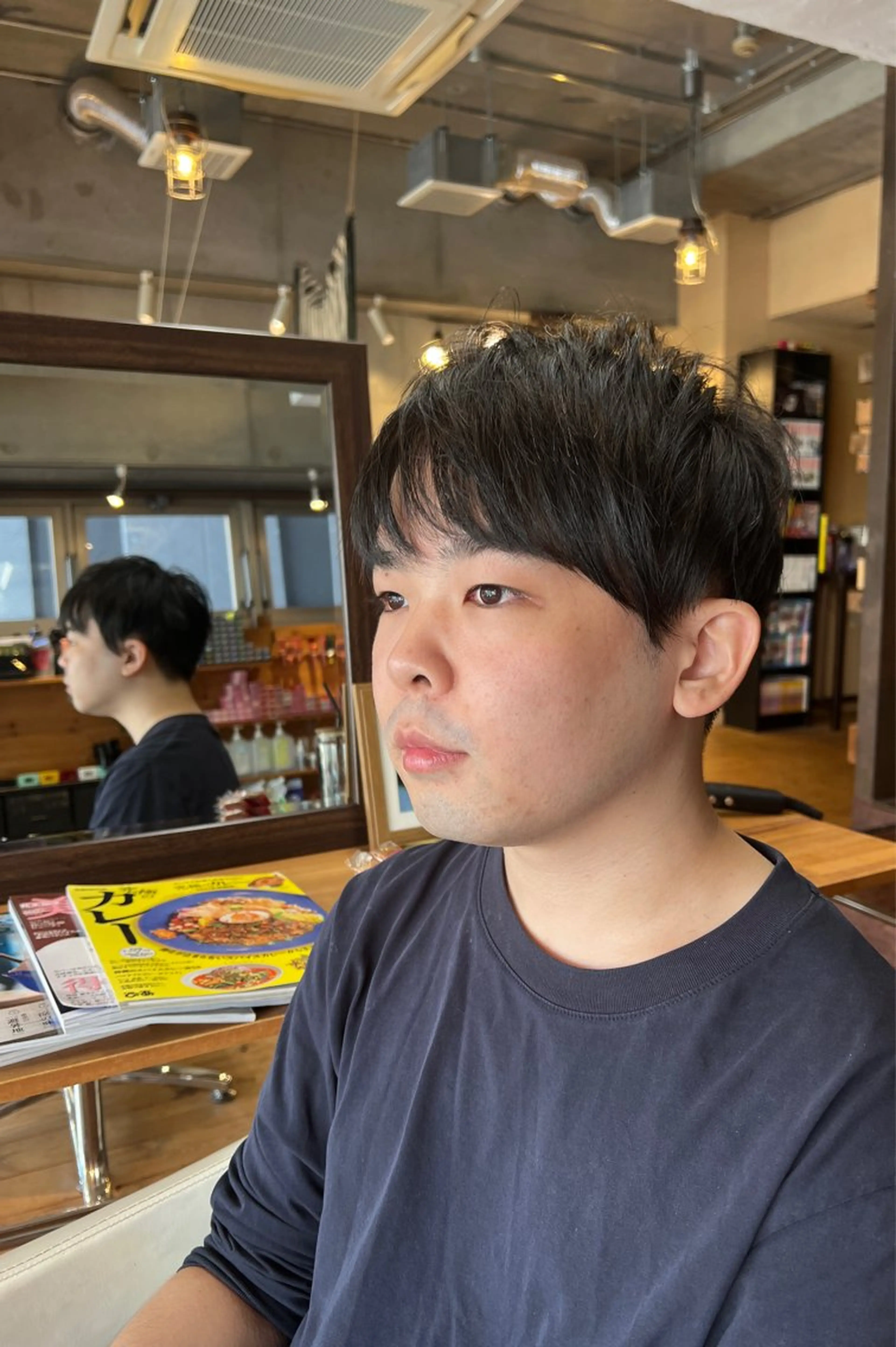 ショート メンズ アップバング センターパート マッシュ メンズパーマ メンズショート BEACH　HAIR&NAIL所属・両国駅徒歩1分⭐️ アイロン仕上げのヘアスタイル