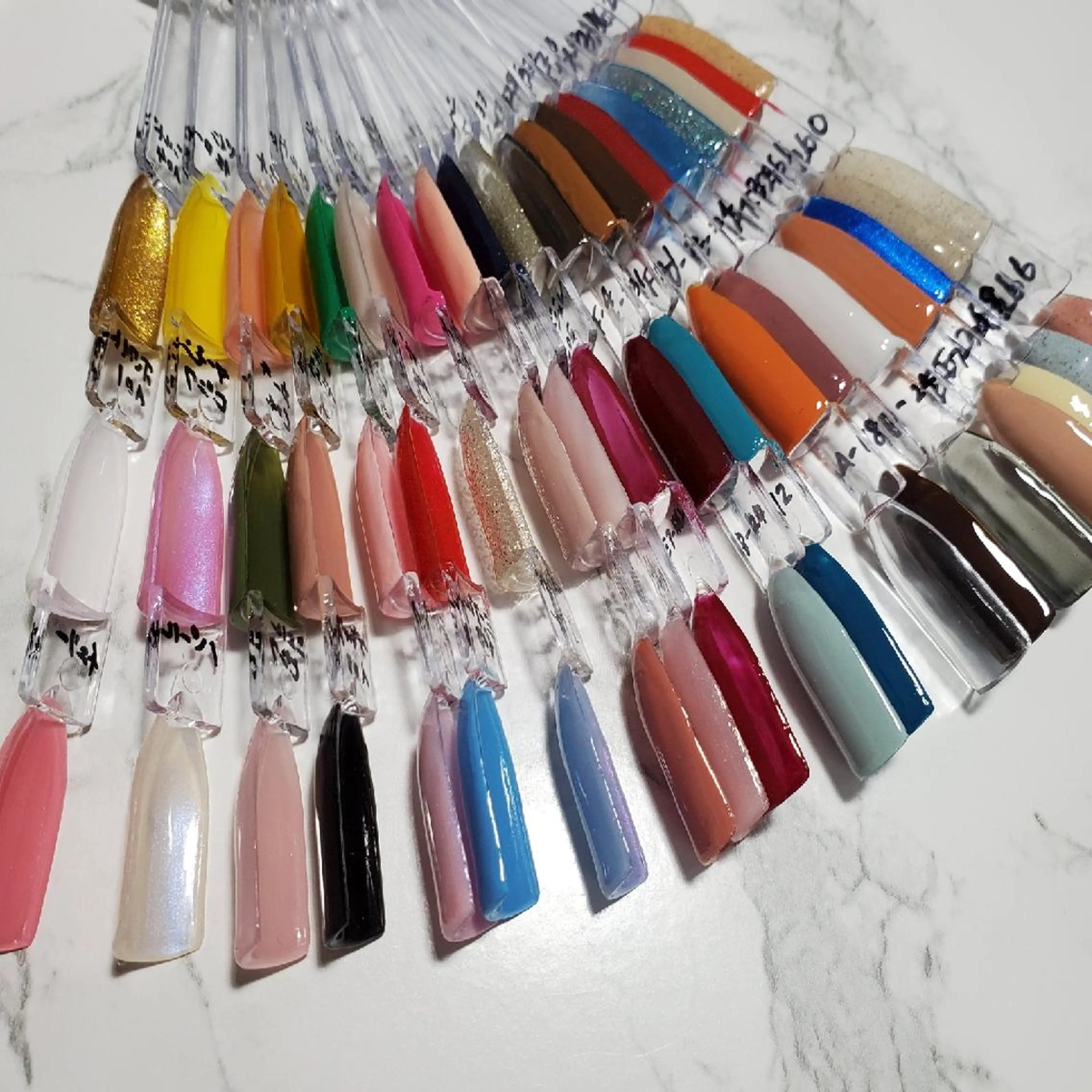 ネイル ワンカラーネイル Lea,Nail所属・松橋 愛のネイルデザイン