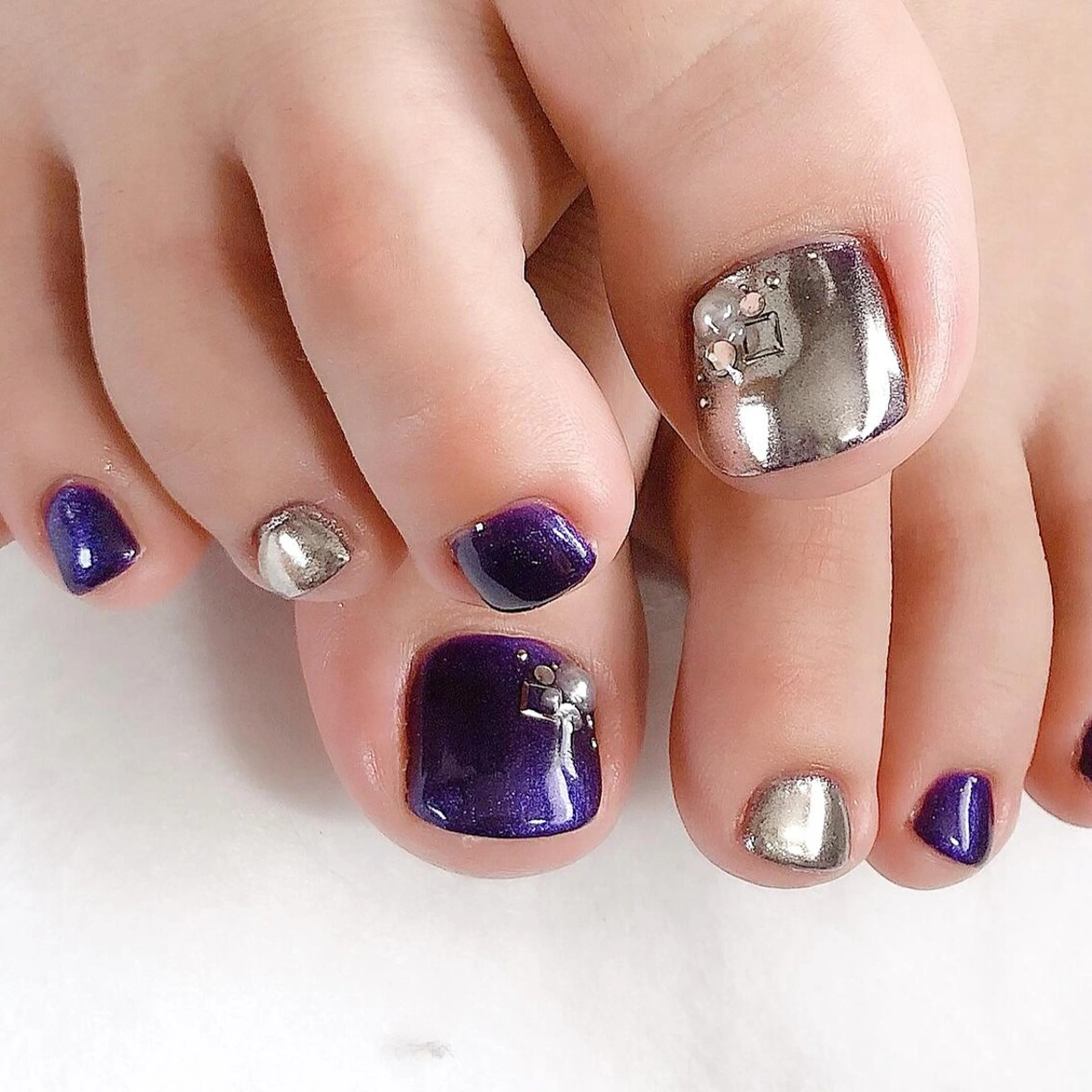 ネイル フットネイル ジェルネイル シンプルネイル 東 千夏のネイルデザイン