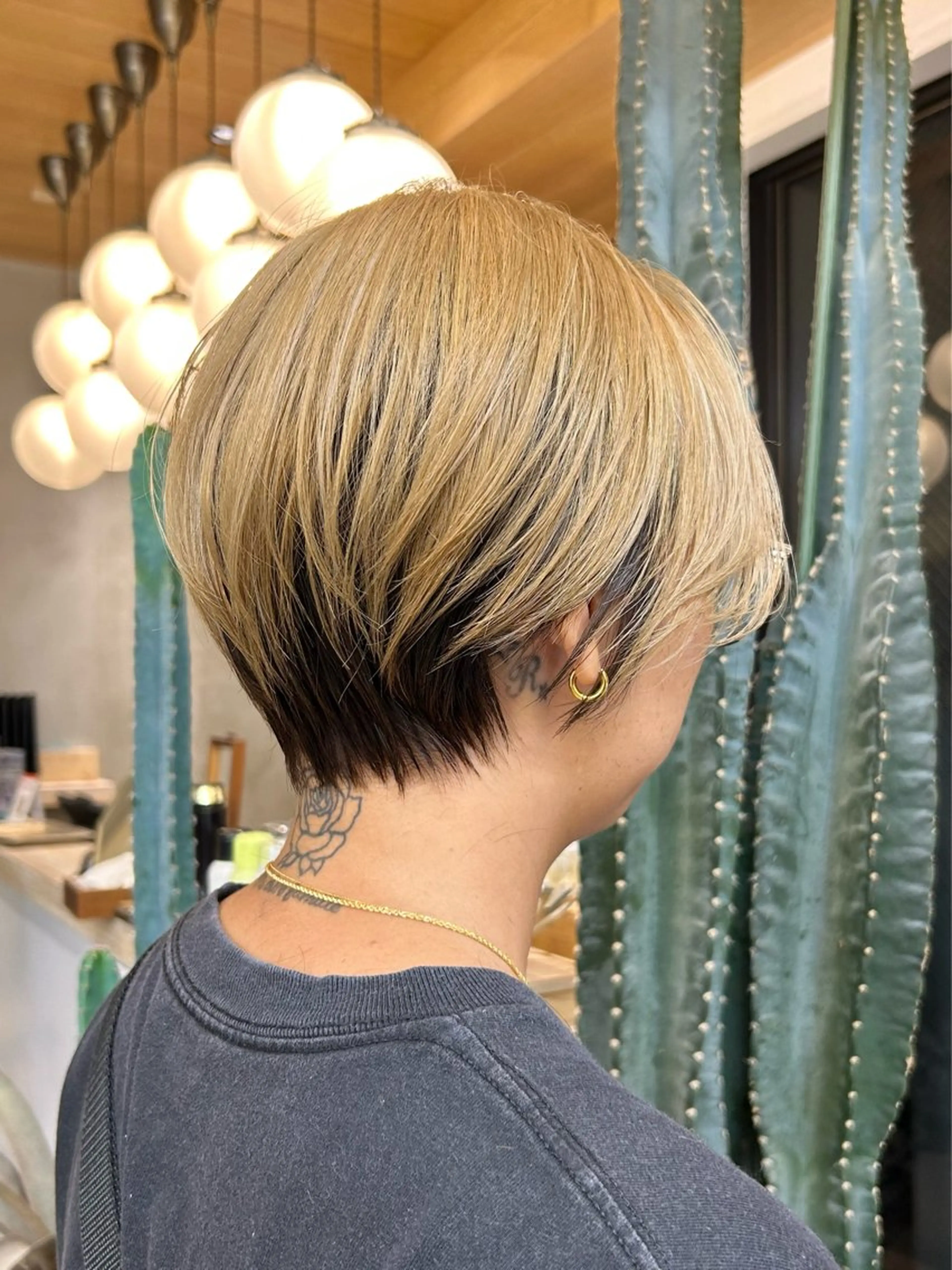 ショート カット ヘアカラー トリートメント 🩵縮毛矯正/ブリー チ/髪質改善/いつかのヘアスタイル