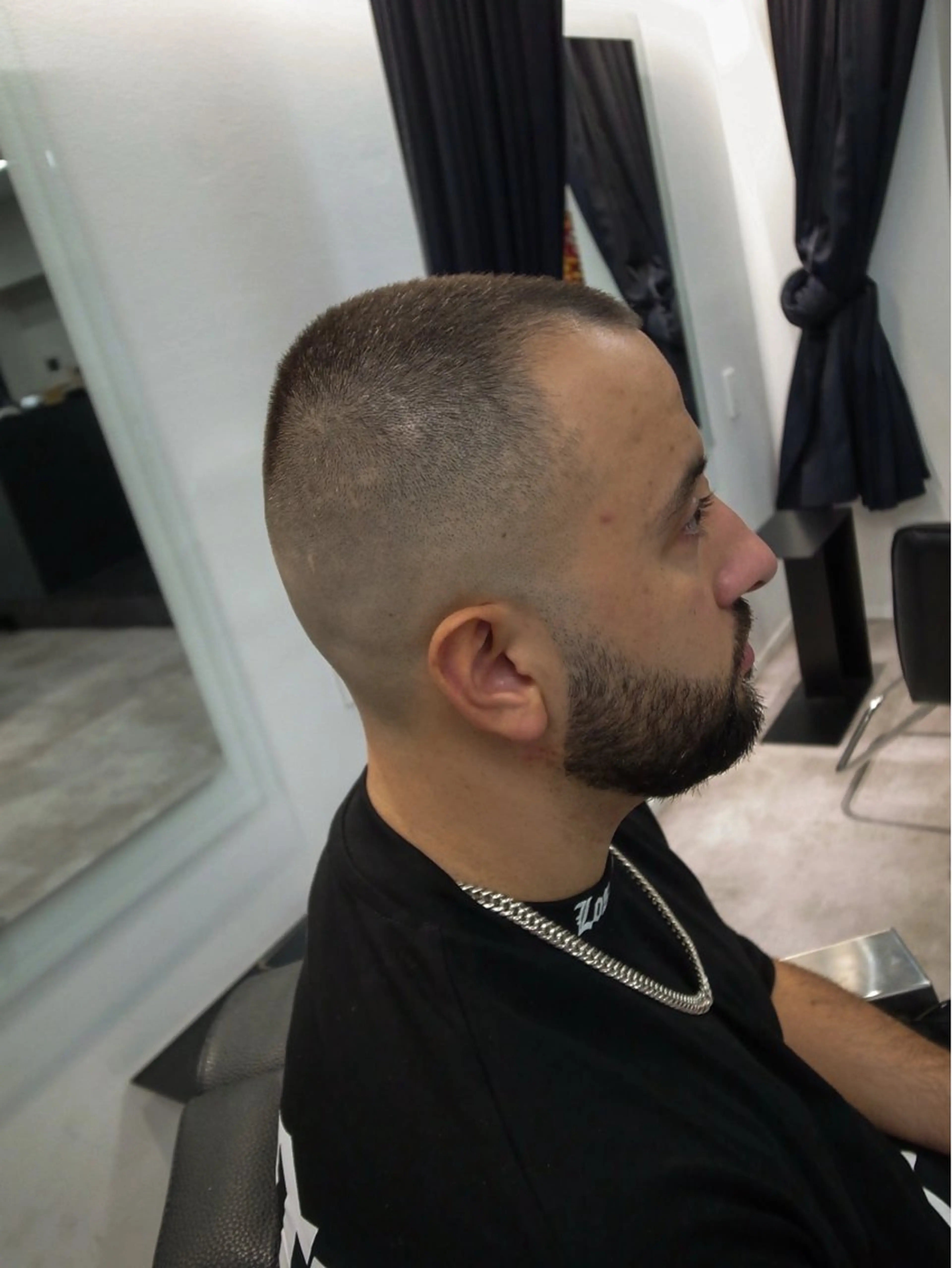 ショート メンズ カット INTRO SHIBUYA by Fi-Ne所属・💈メンズフェード 特化DAIYA💈の眉毛・アイブロウイメージ